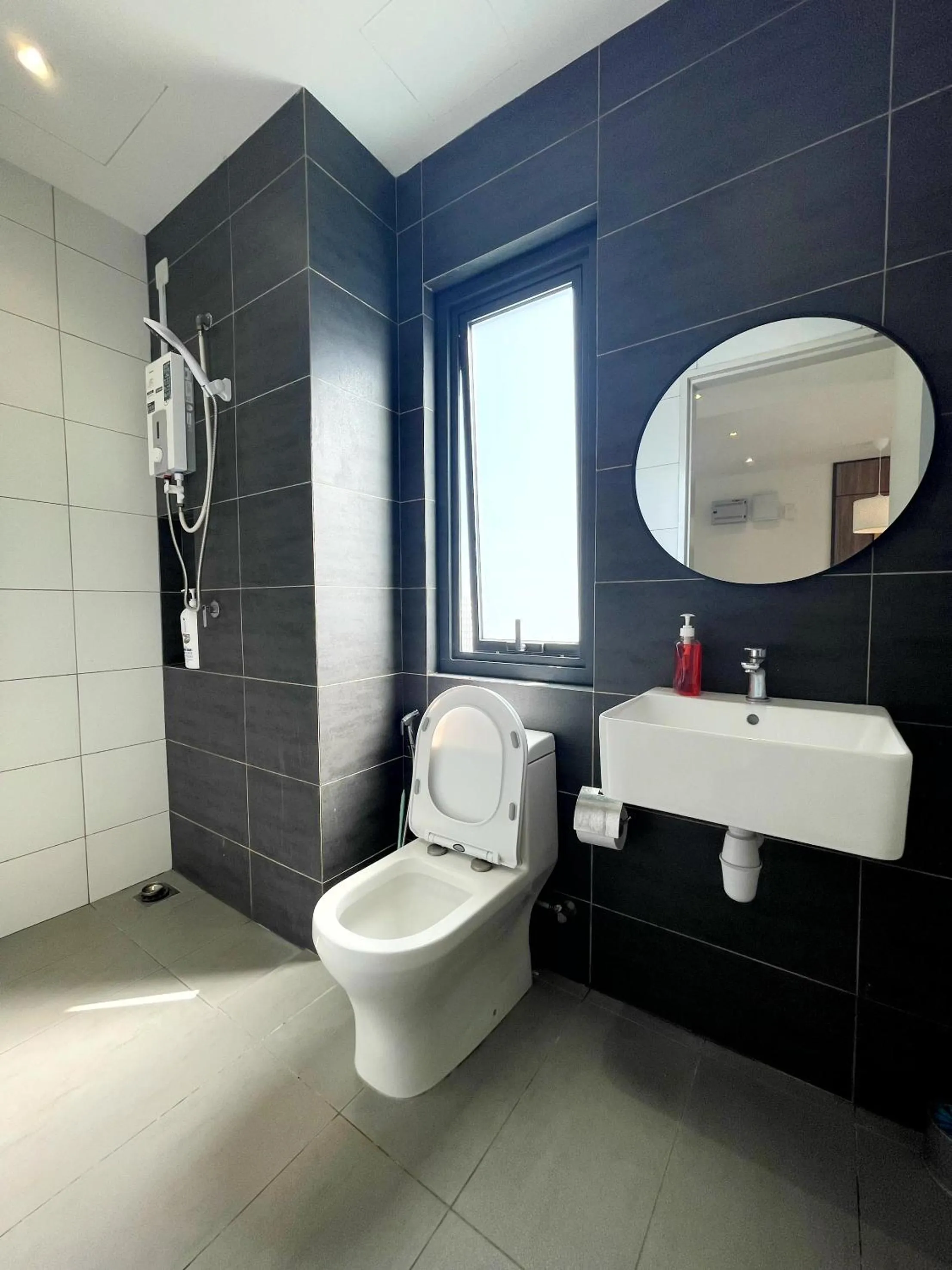 Bathroom in Horizon Suite Homestay, KLIA by S&T Homez