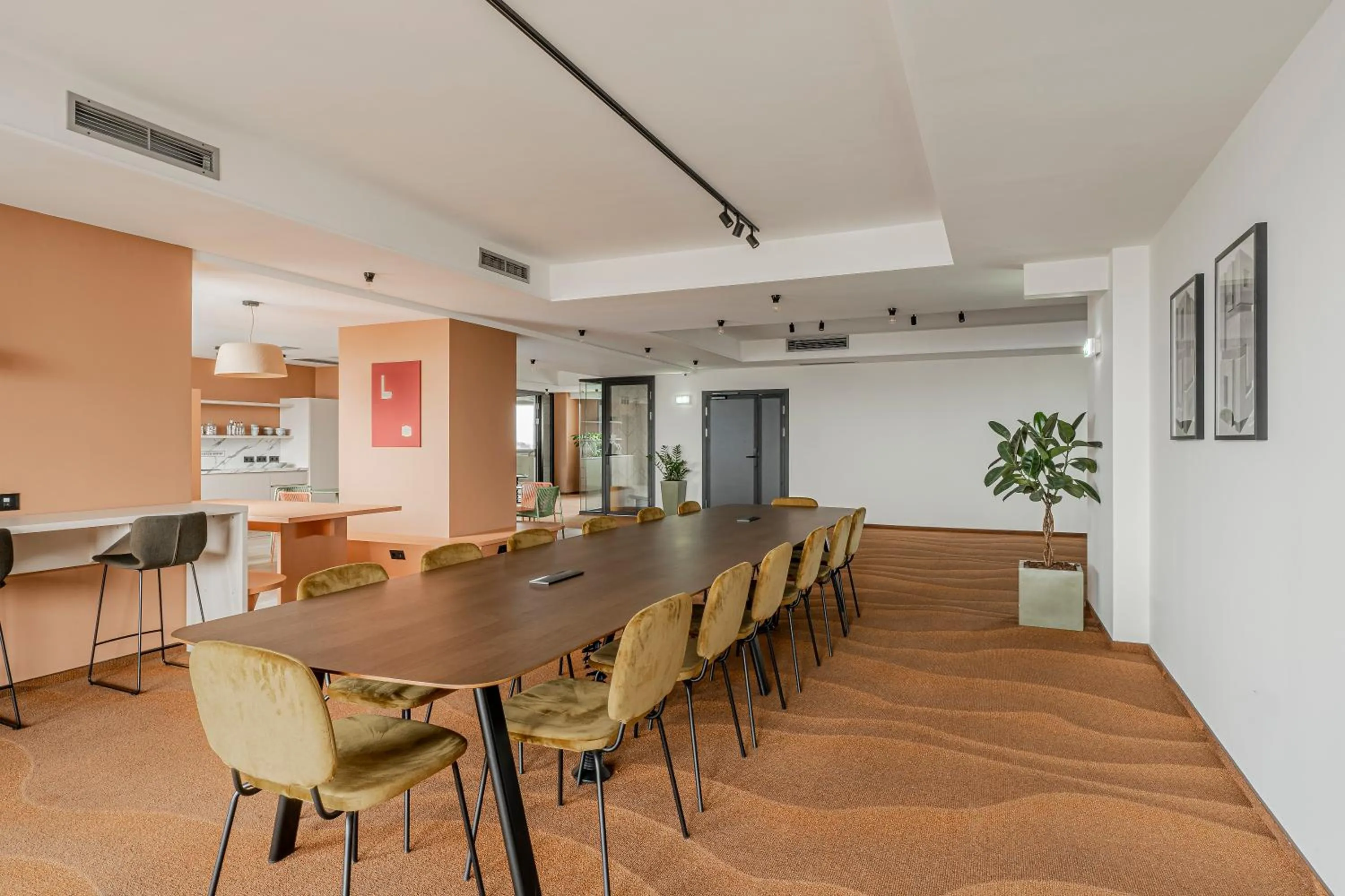 TV and multimedia in WN LAB Hotel - Stay where Christmas magic lives