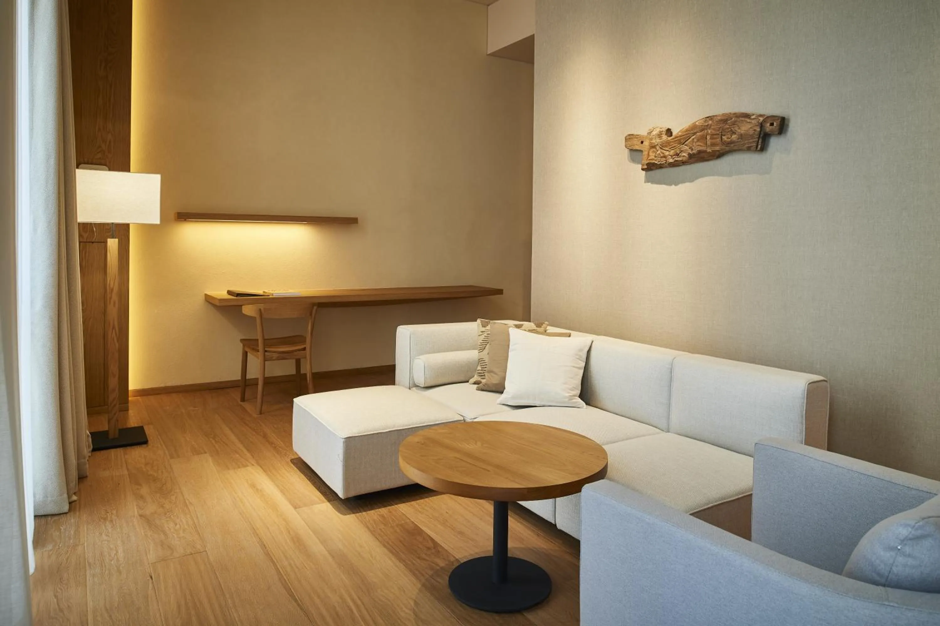 Seating area in MUJI HOTEL SHENZHEN