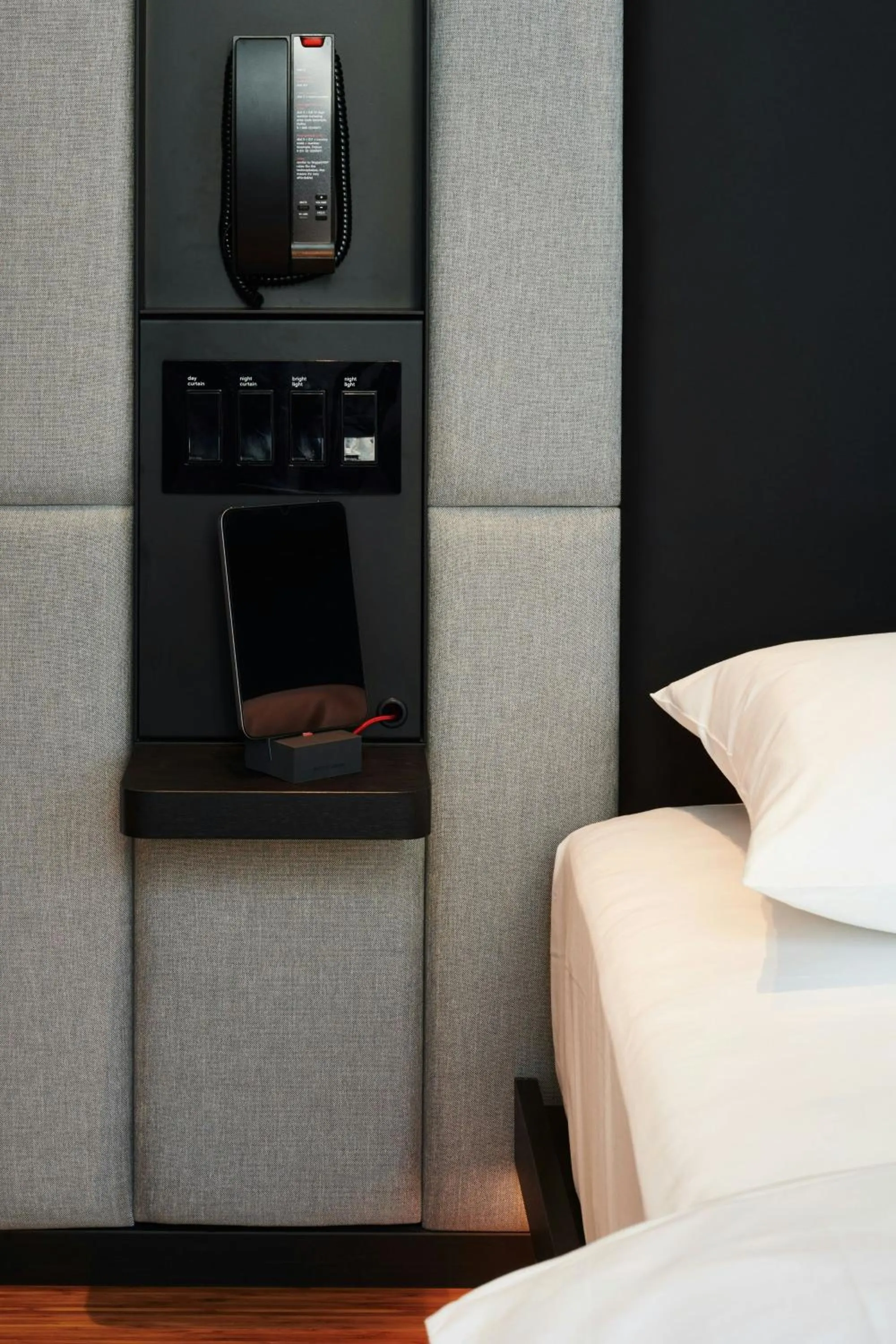 Bedroom, Bed in citizenM Chicago Downtown