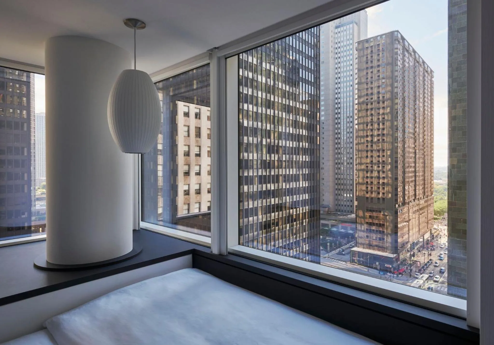 Property building, Bed in citizenM Chicago Downtown