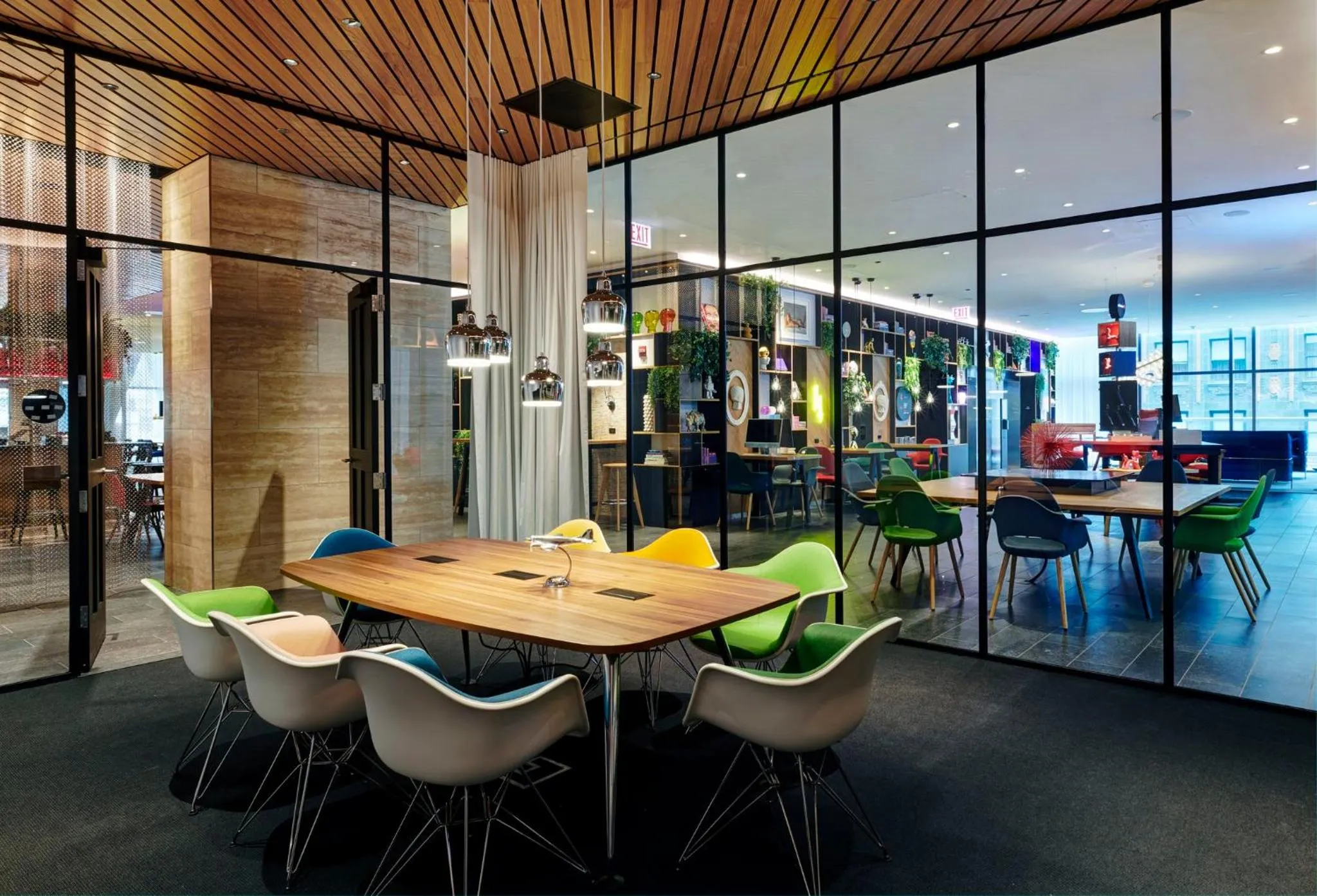 Meeting/conference room in citizenM Chicago Downtown