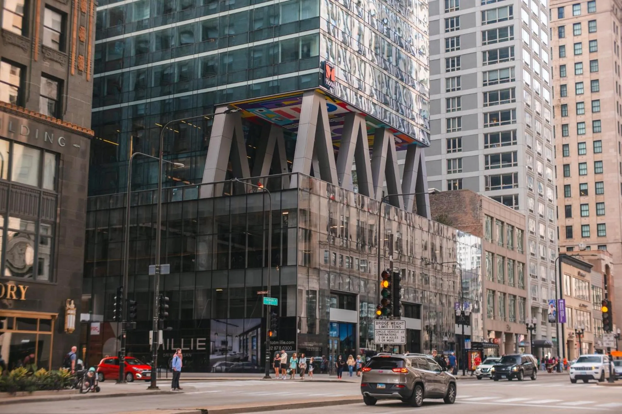Property building in citizenM Chicago Downtown
