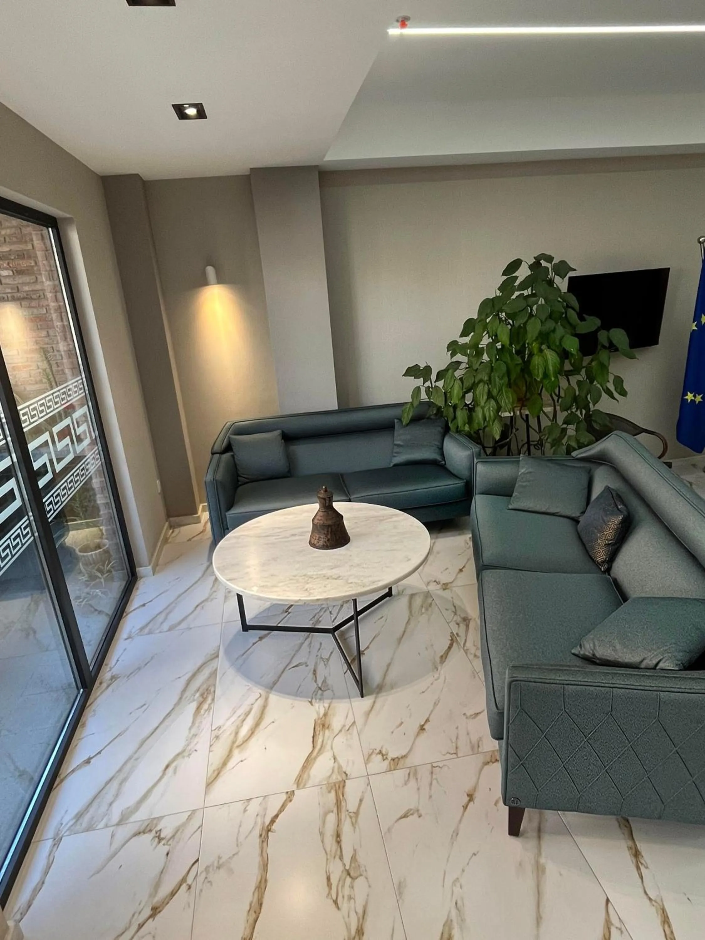 Lobby or reception in GOLDEN IR-ME_NI