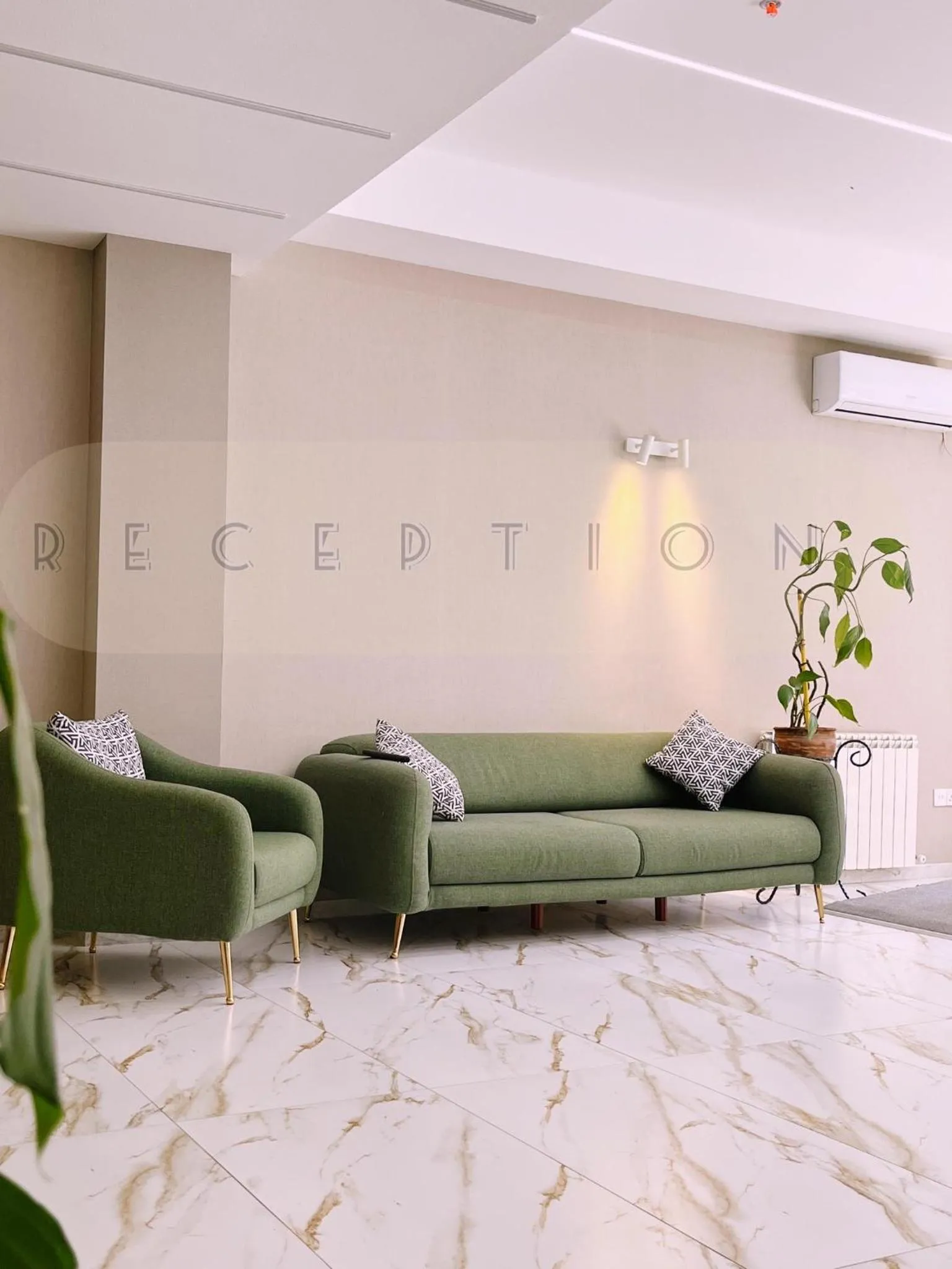 Lobby or reception in GOLDEN IR-ME_NI