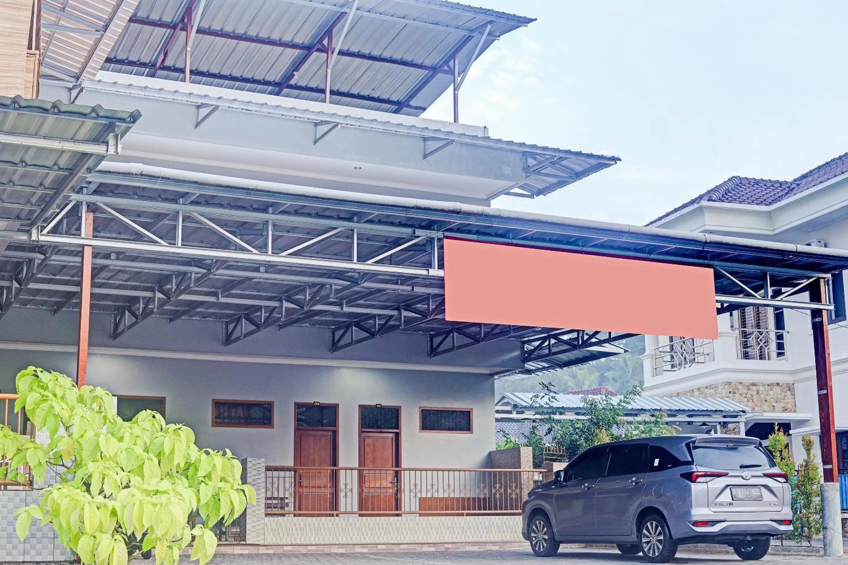 Facade/entrance in Hotel O Mulia Bangka