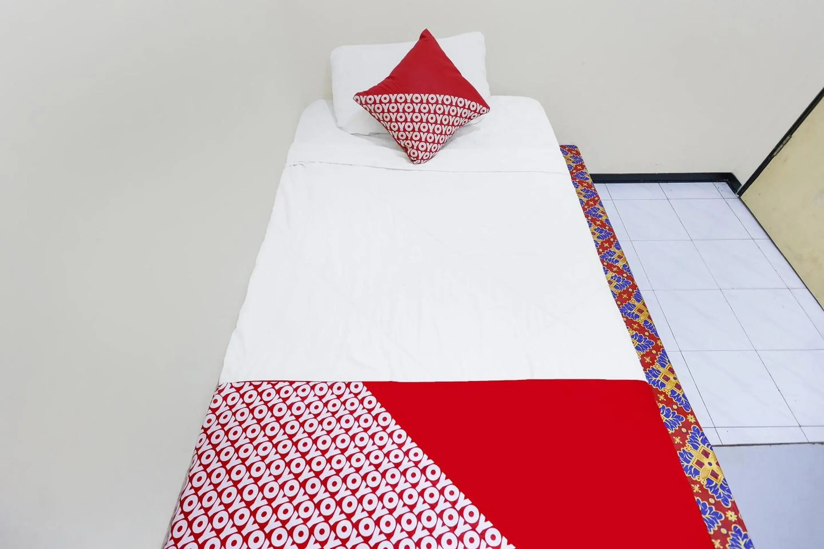 Bedroom, Bed in Hotel O Ringin Pitu 2 SyariahNearAnugrah Sinar Lautan Bedroom, Bed in Hotel O Ringin Pitu 2 SyariahNearAnugrah Sinar Lautan