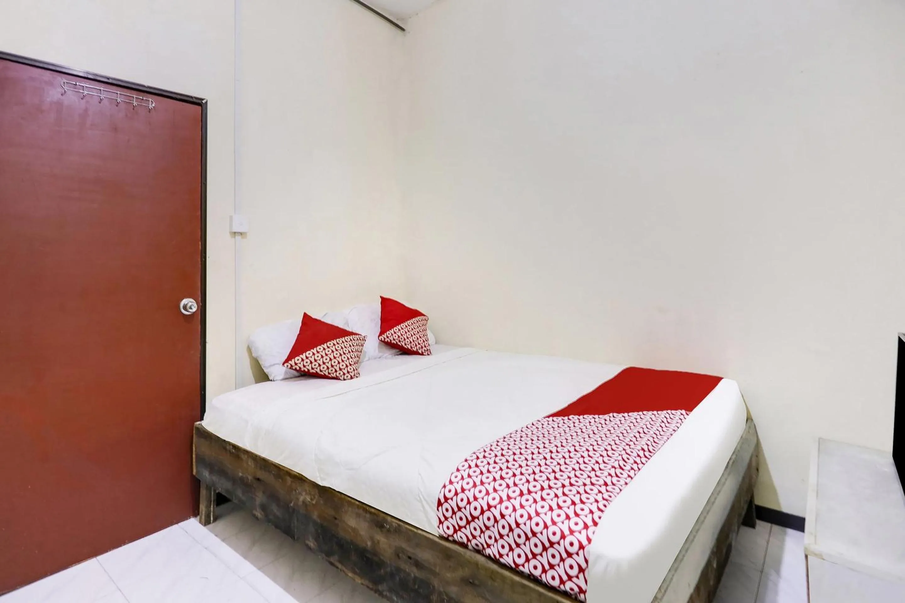 Bedroom, Bed in Hotel O Ringin Pitu 2 SyariahNearAnugrah Sinar Lautan