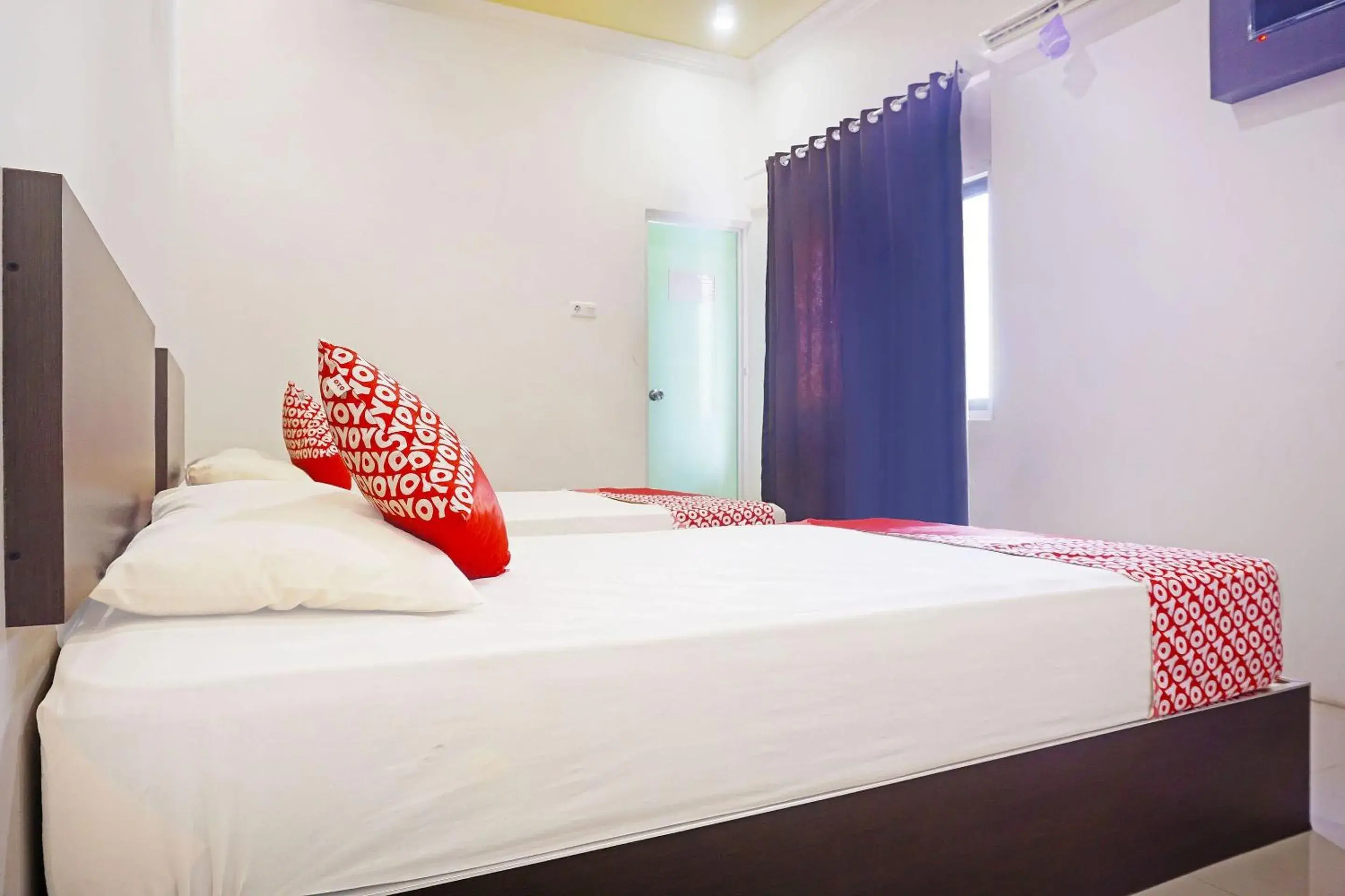 Bedroom, Bed in Hotel O Dalle 5151 Jeneponto Near Patung kuda, Jeneponto Bedroom, Bed in Hotel O Dalle 5151 Jeneponto Near Patung kuda, Jeneponto