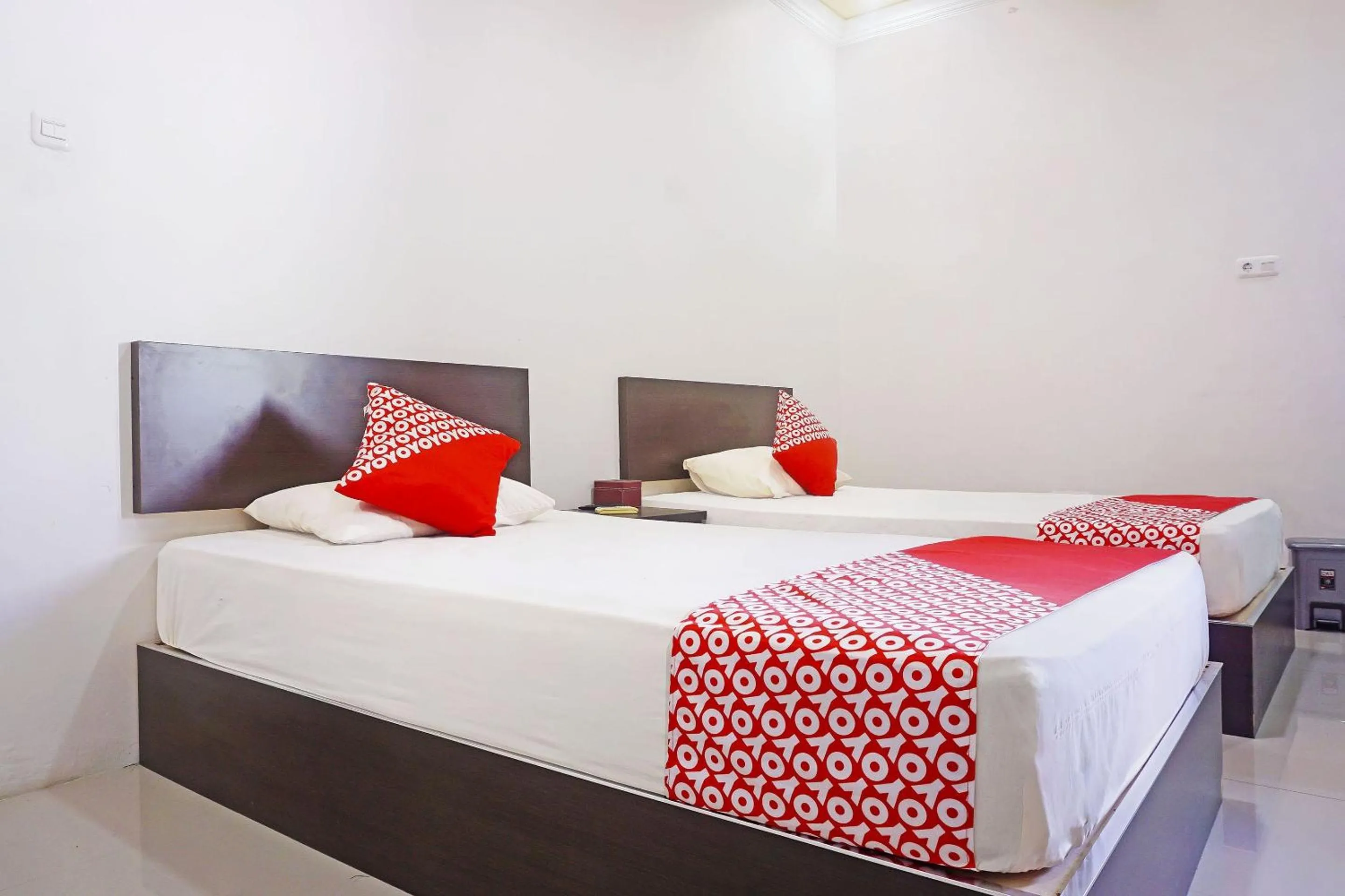 Bedroom, Bed in Hotel O Dalle 5151 Jeneponto Near Patung kuda, Jeneponto