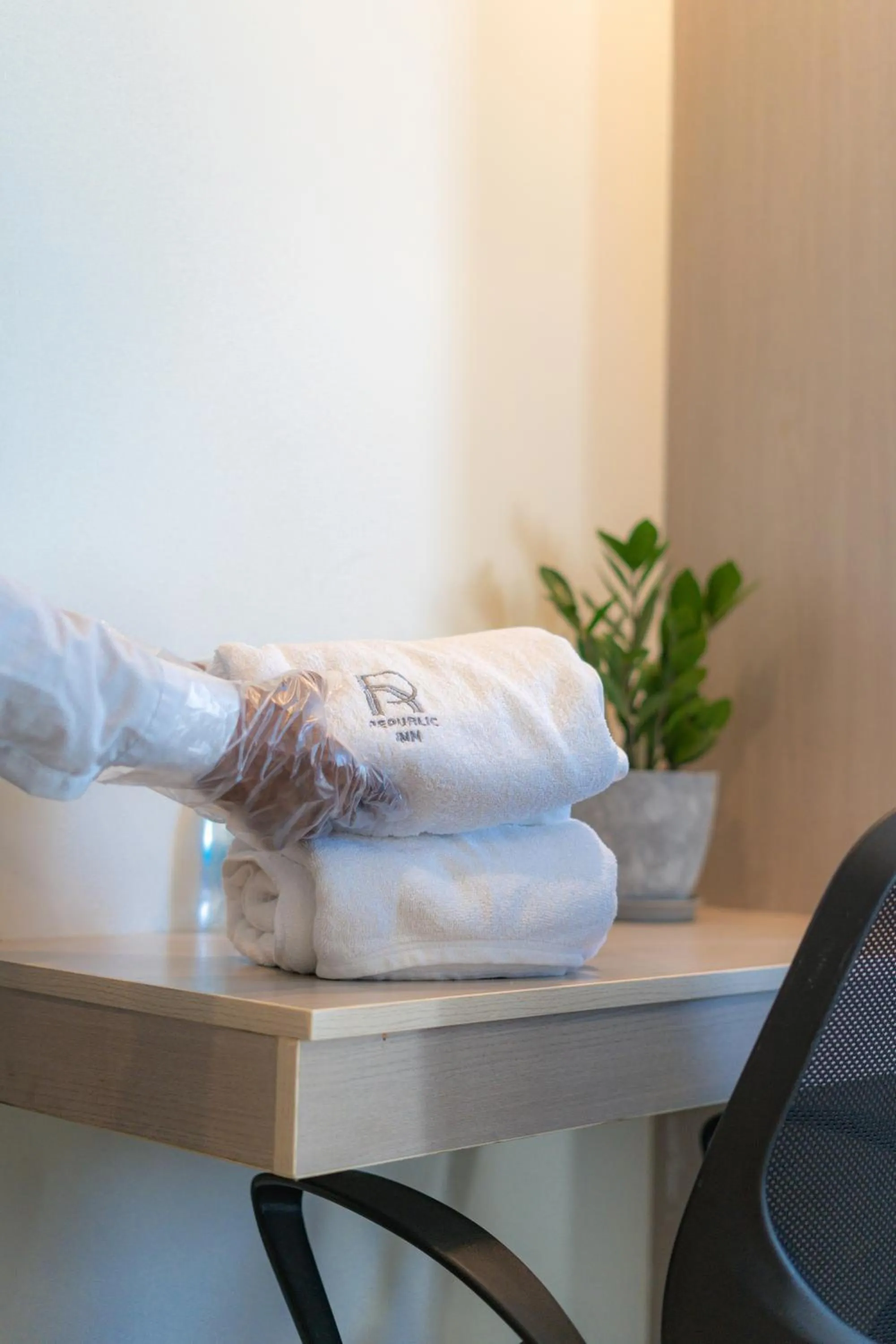 towels in REPUBLIC INN