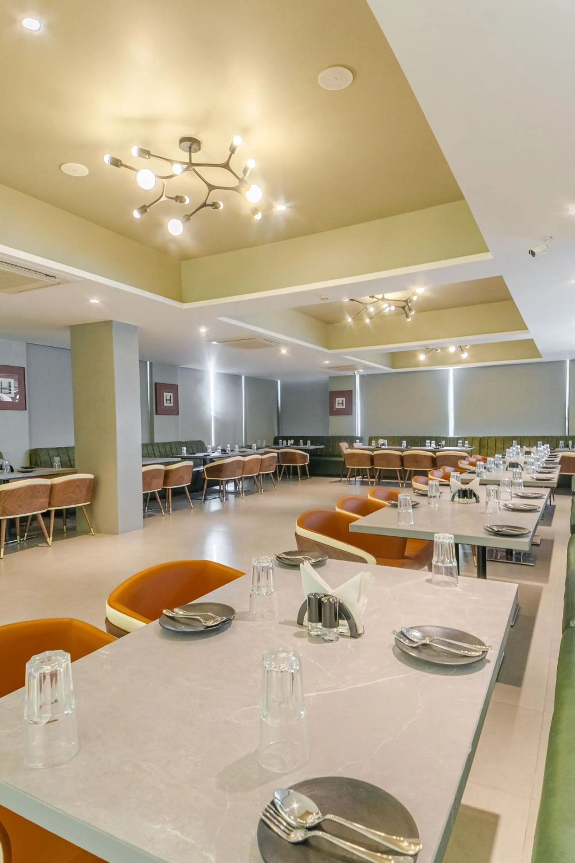 Restaurant/places to eat in REPUBLIC INN