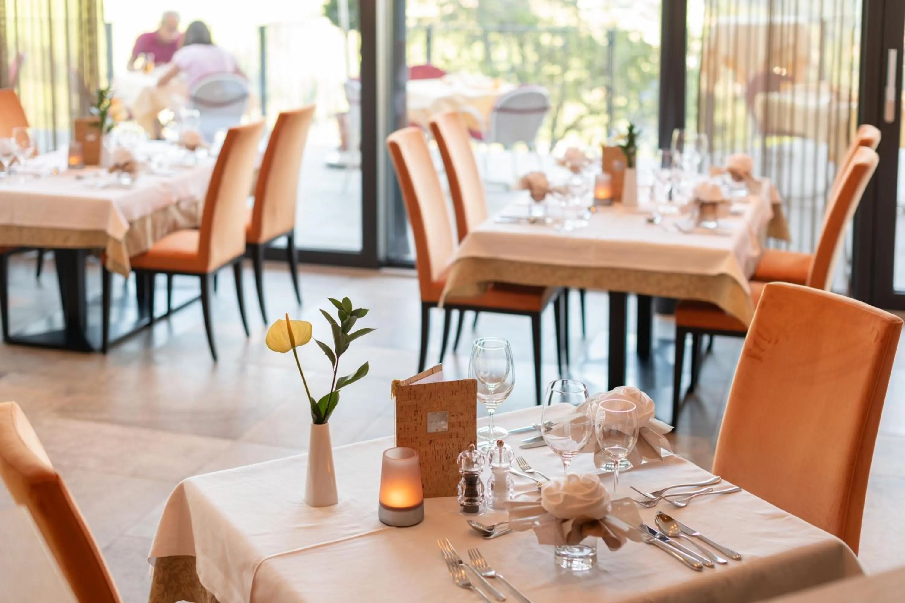 Restaurant/places to eat in Hotel Sonnenheim