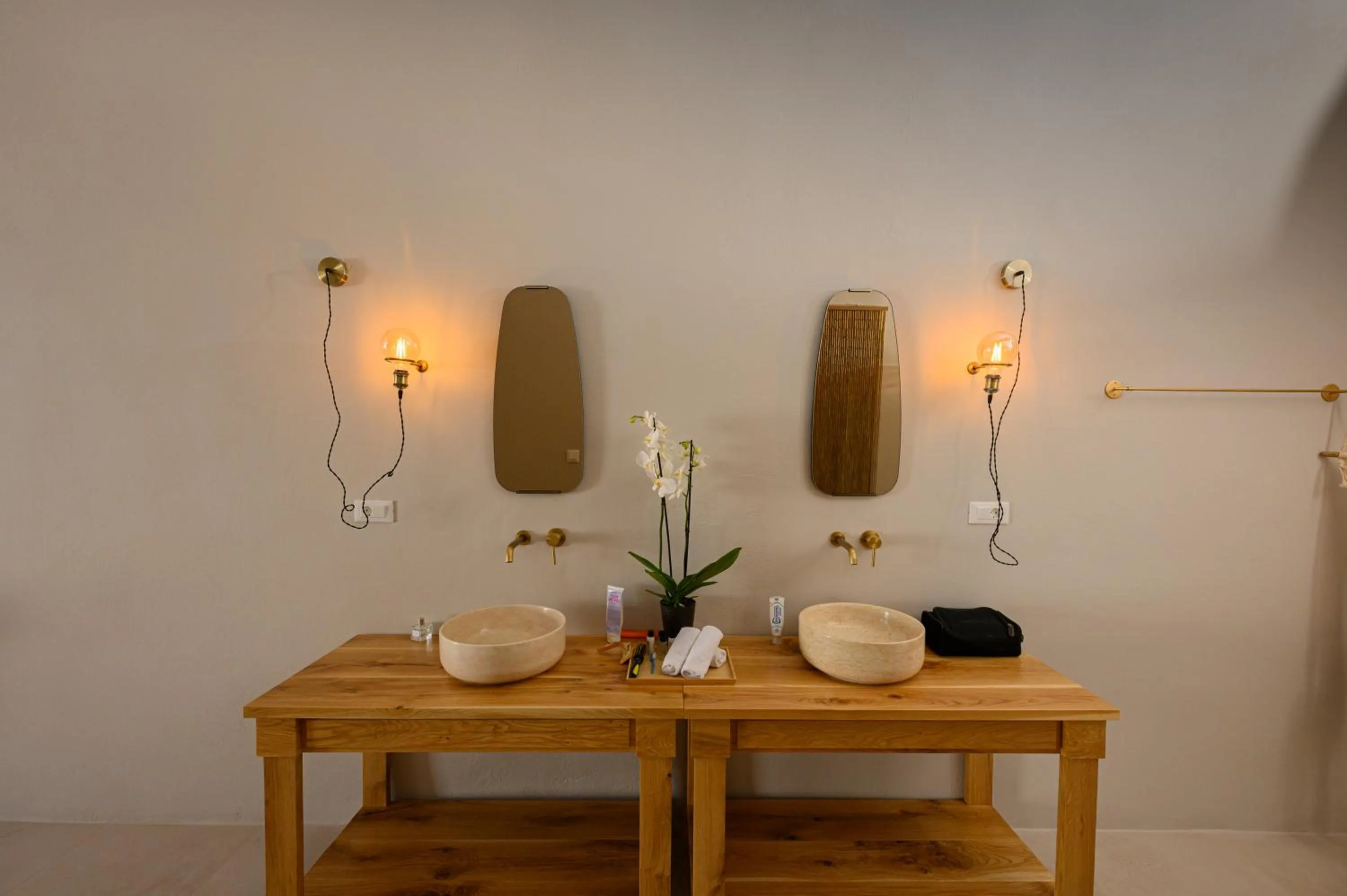 Bathroom in Elements Cave Suites