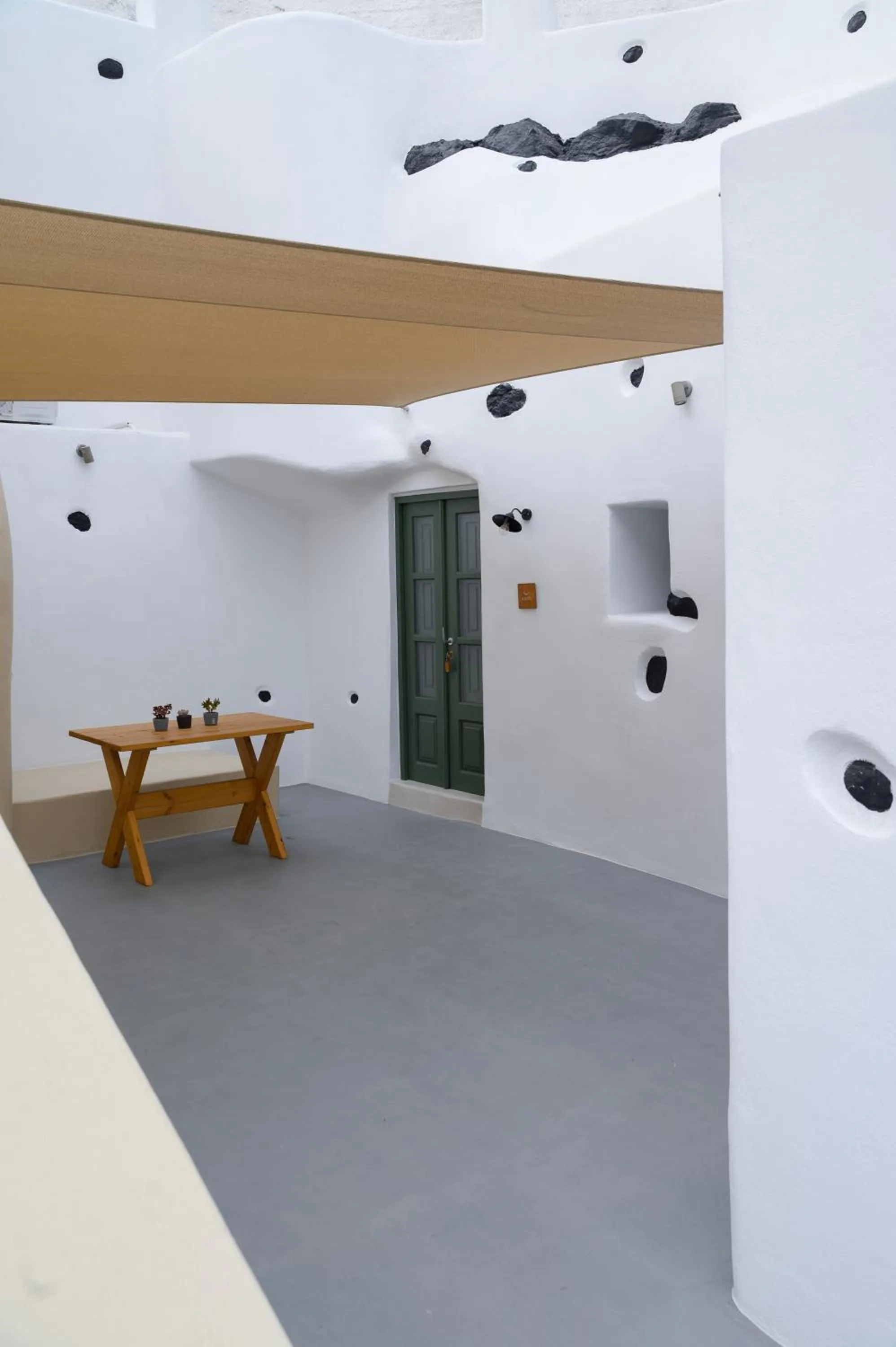 Patio in Elements Cave Suites