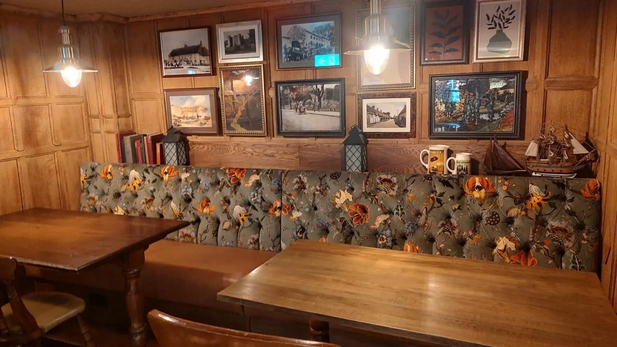 King Room in The Red Lion King Room in The Red Lion