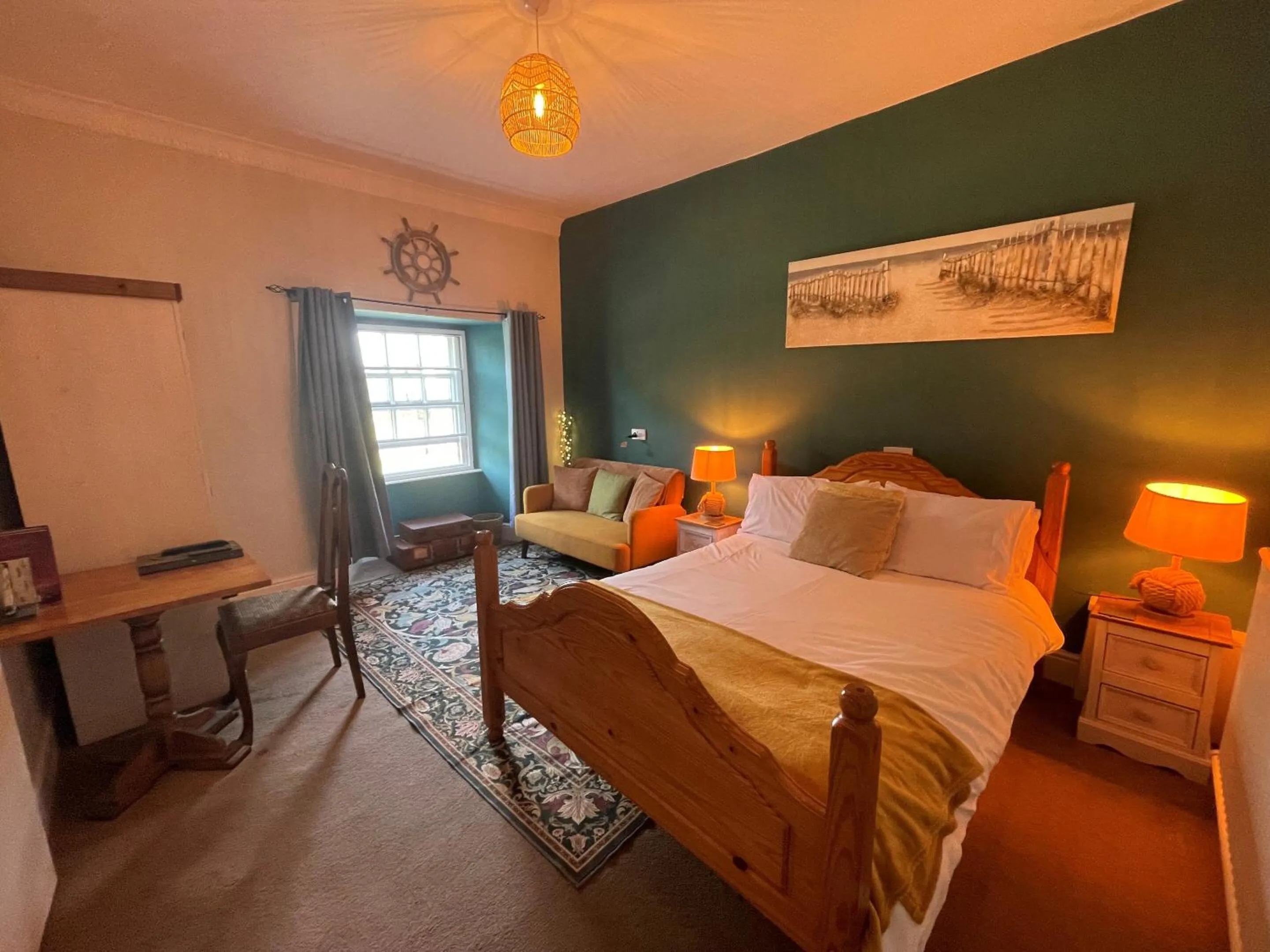 Bedroom, Bed in Red Lion