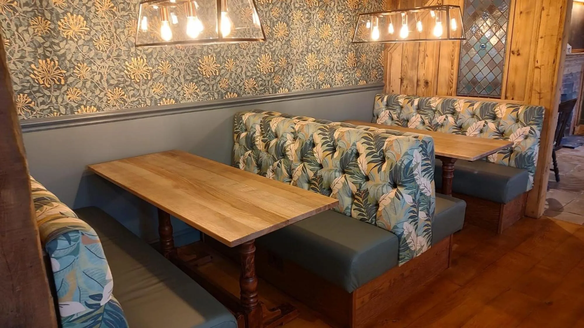 Lounge or bar in The Red Lion