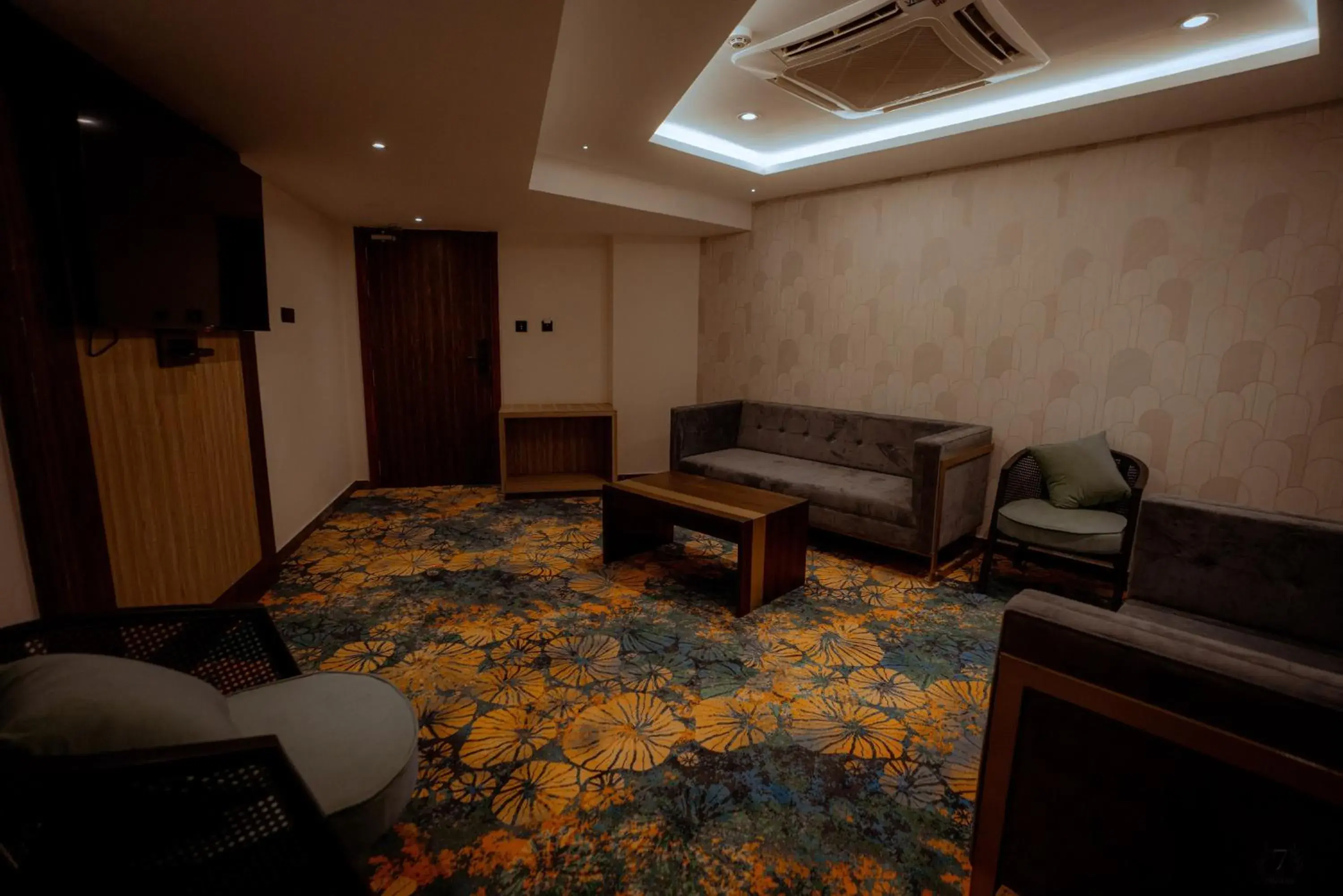 Living room in Royal Ritz Living room in Royal Ritz