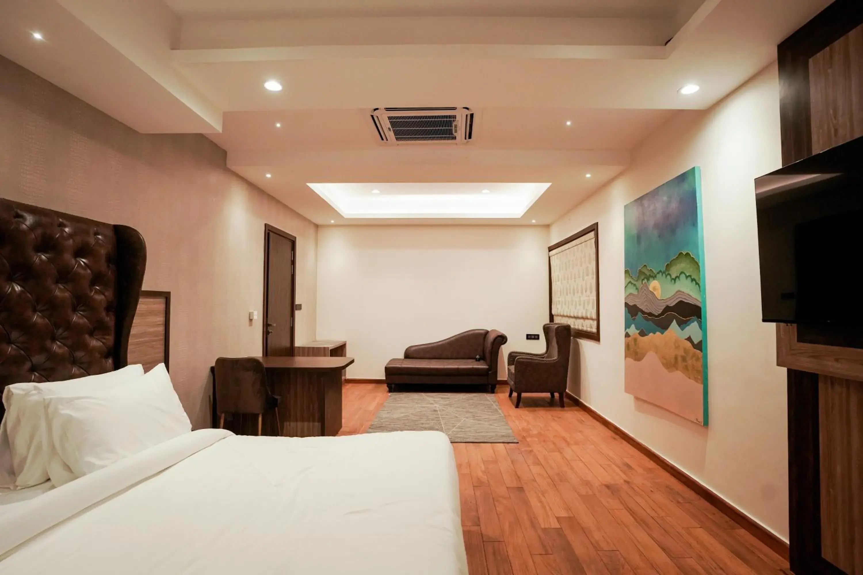 Photo of the whole room, Bed in Royal Ritz Photo of the whole room, Bed in Royal Ritz