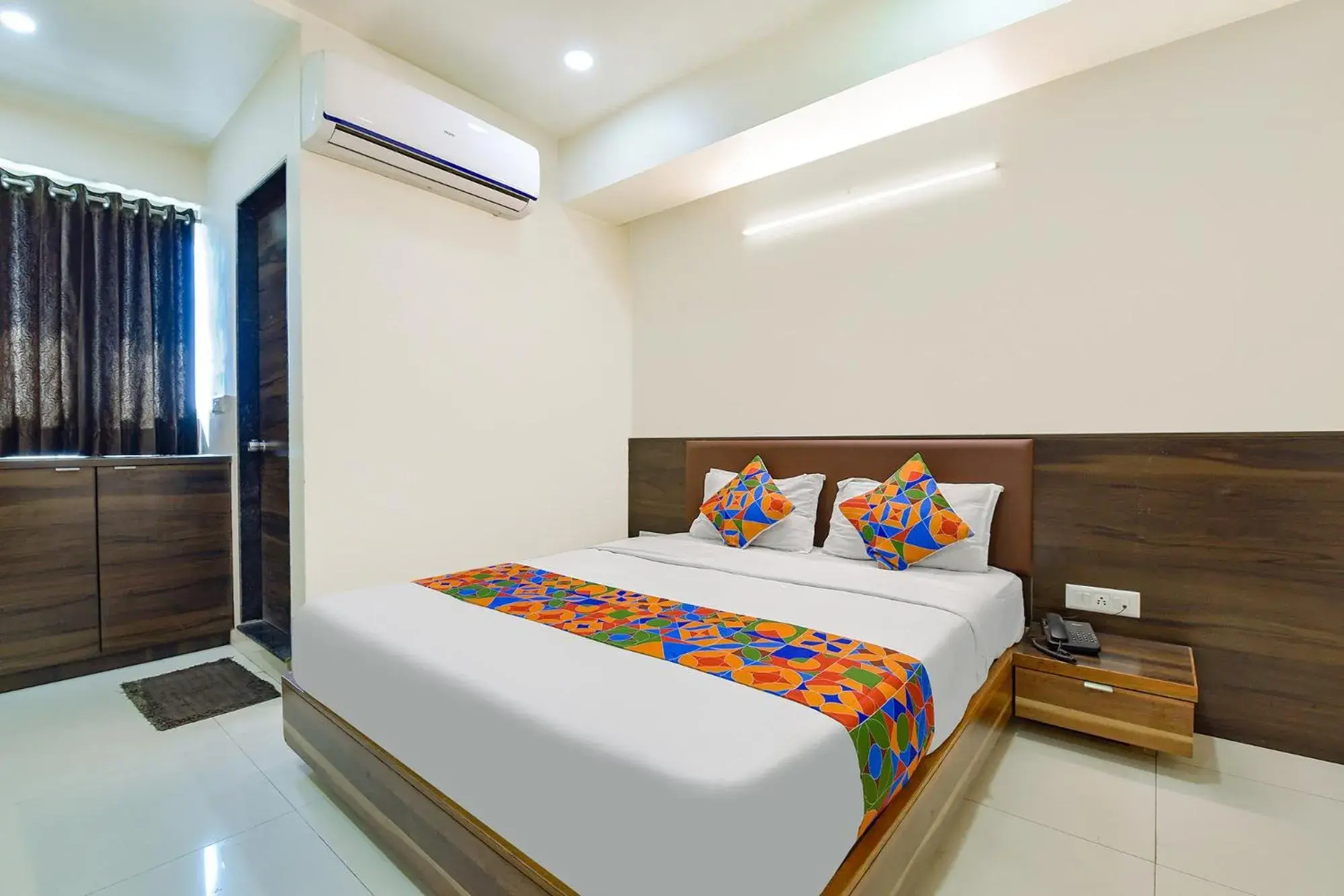 Photo of the whole room, Bed in FabHotel Crystal - Nr Odau Ring Road Photo of the whole room, Bed in FabHotel Crystal - Nr Odau Ring Road