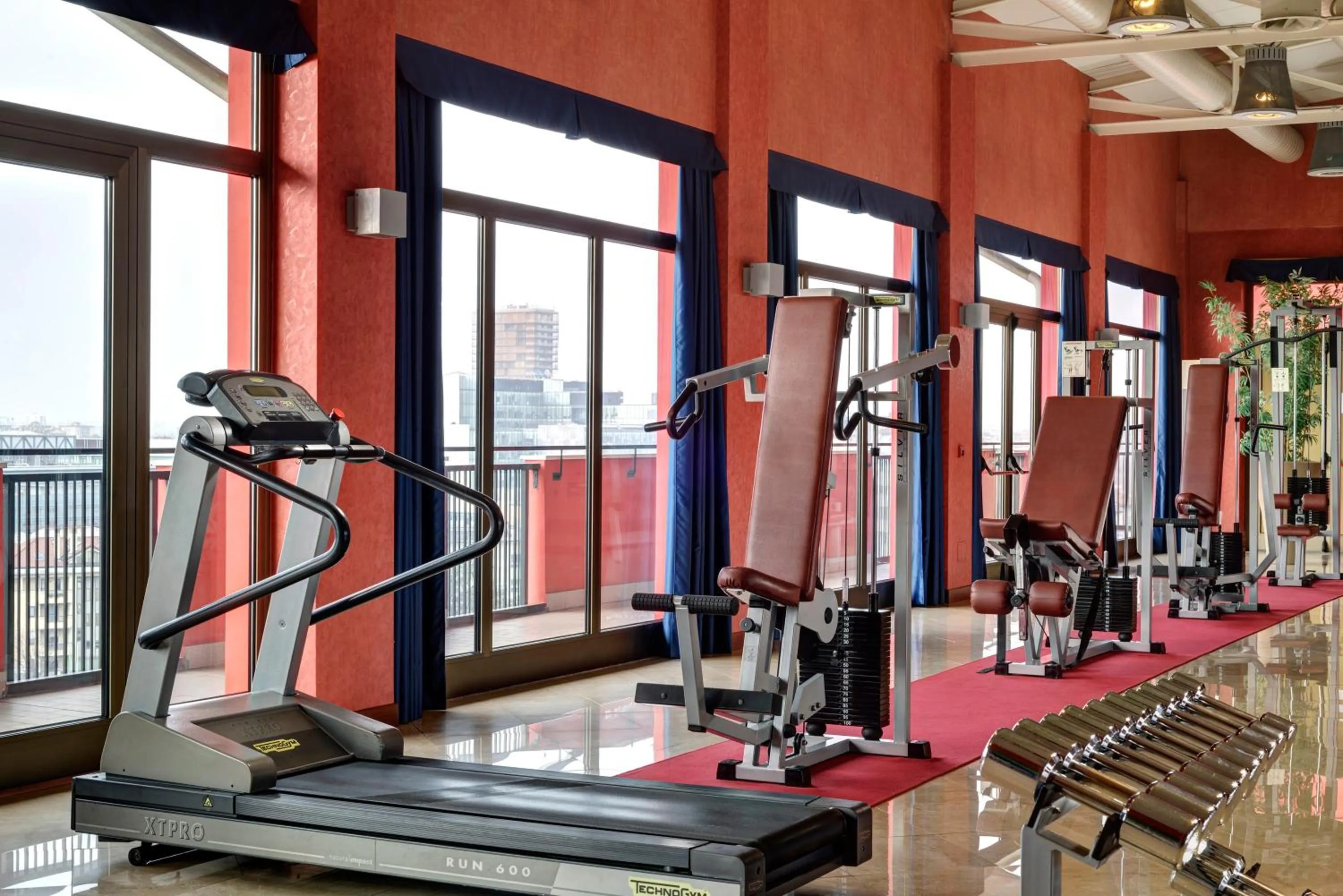 Fitness centre/facilities in UNA Hotels Hotel & Residence Contessa Jolanda Milano