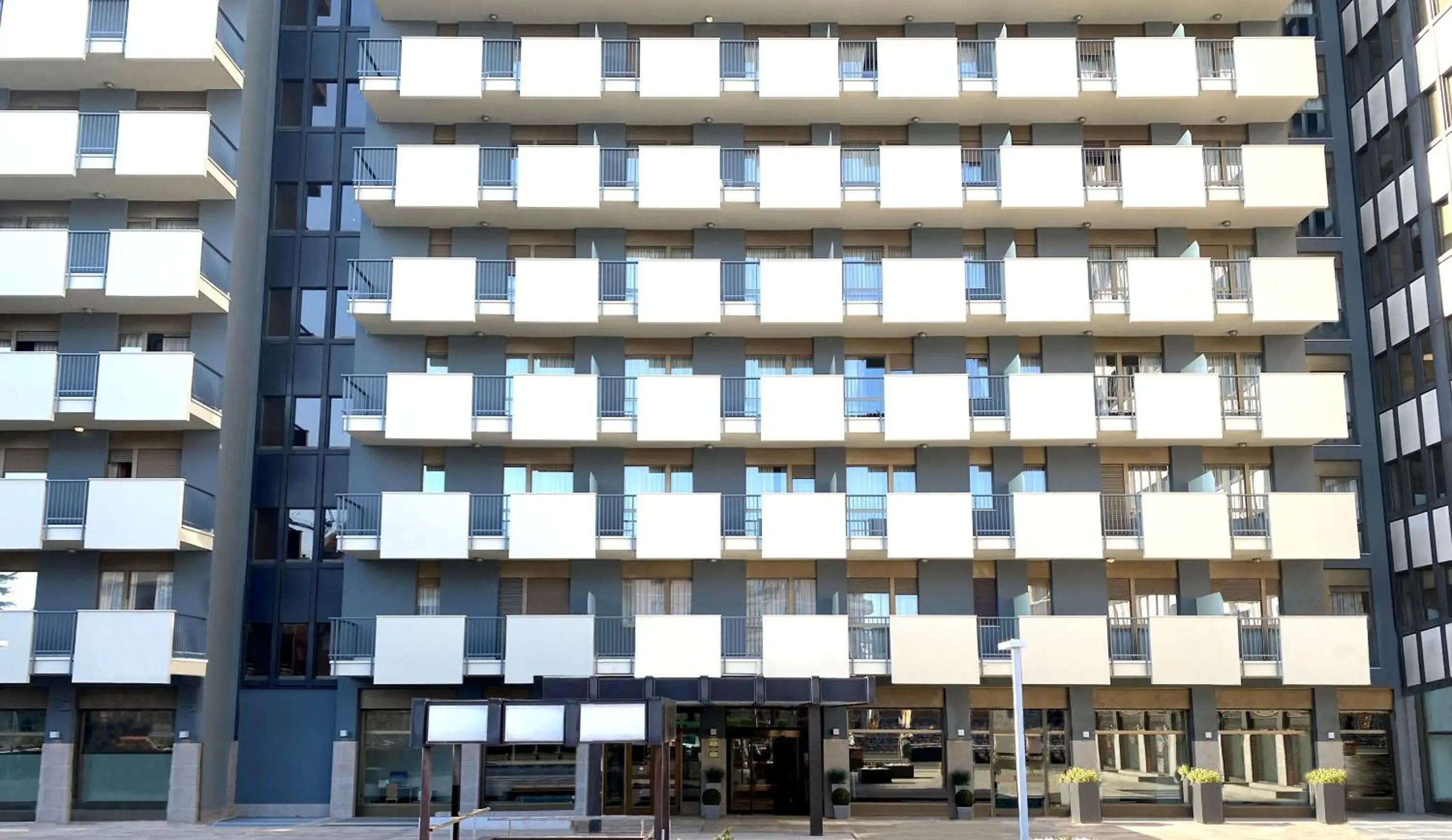 Property building in UNA Hotels Hotel & Residence Contessa Jolanda Milano Property building in UNA Hotels Hotel & Residence Contessa Jolanda Milano