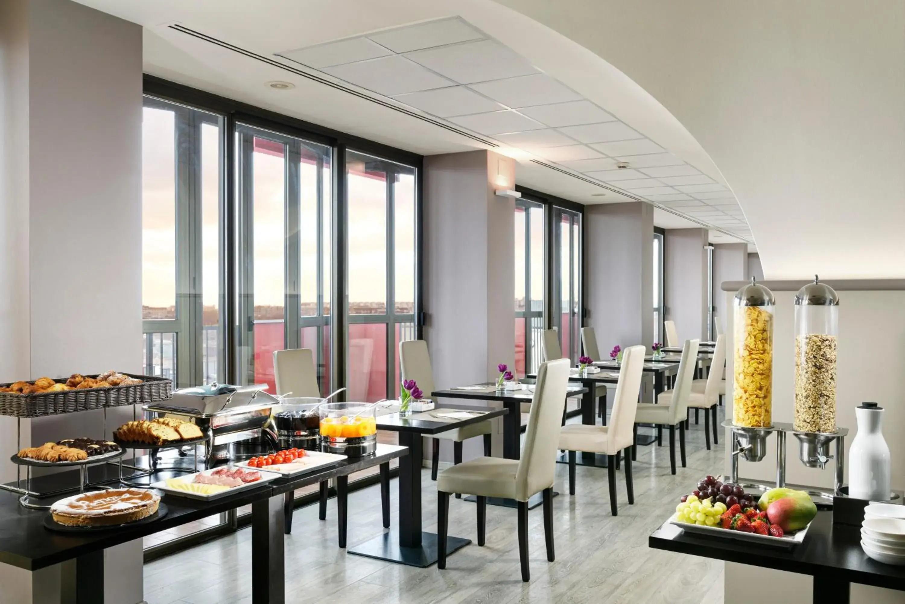 Restaurant/places to eat in UNA Hotels Hotel & Residence Contessa Jolanda Milano Restaurant/places to eat in UNA Hotels Hotel & Residence Contessa Jolanda Milano