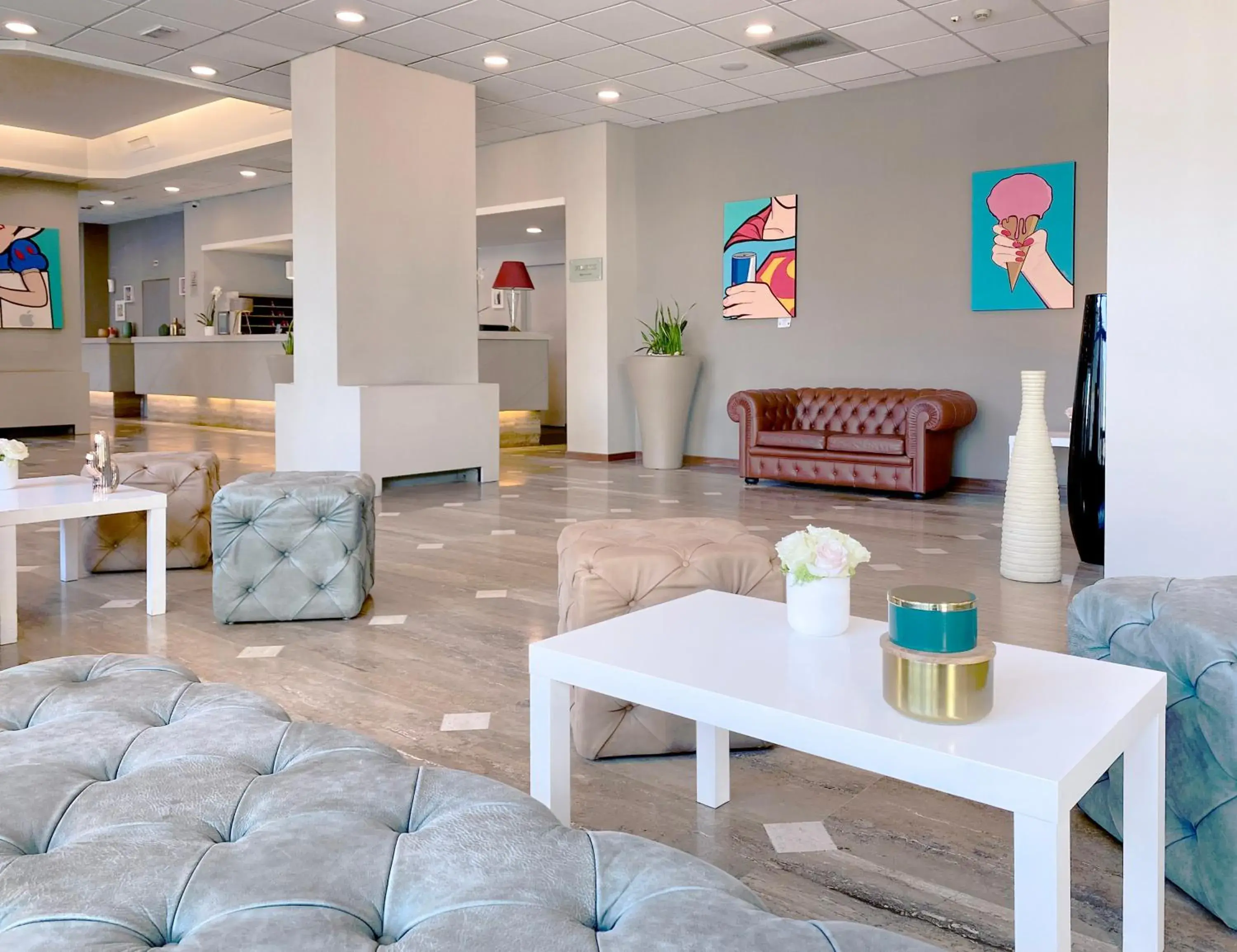 Lobby or reception in UNA Hotels Hotel & Residence Contessa Jolanda Milano Lobby or reception in UNA Hotels Hotel & Residence Contessa Jolanda Milano