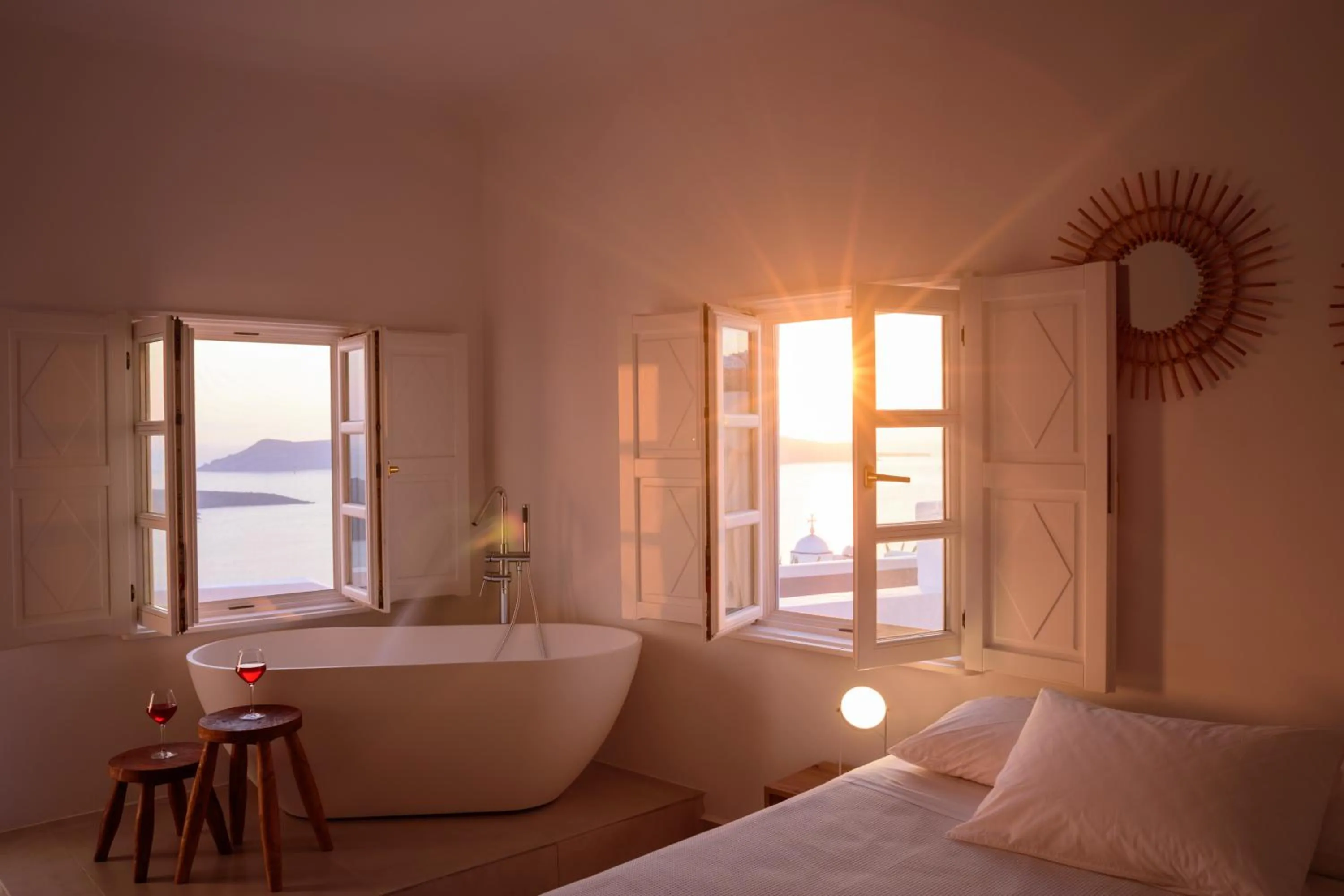 Deluxe Suite with Caldera View in Anemos Family Suites