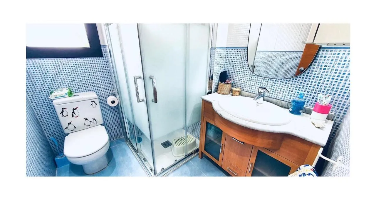 Lovely penthouse condo with pool