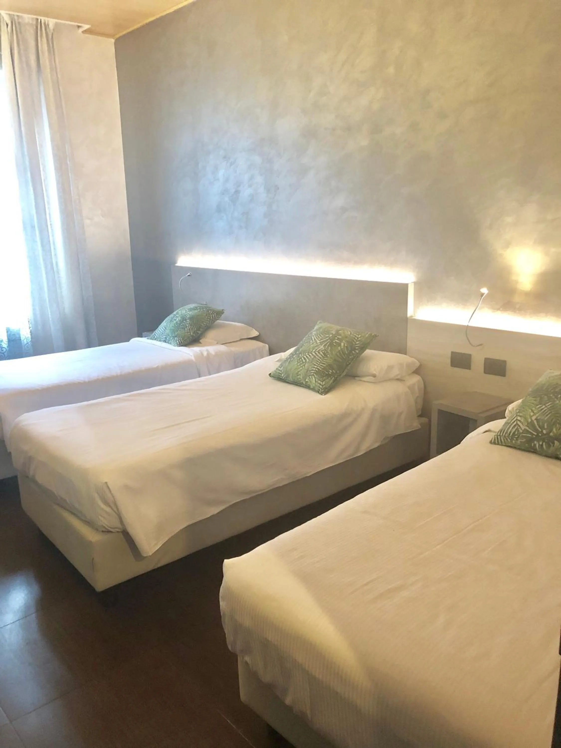 Bedroom, Bed in Hotel Bolzano