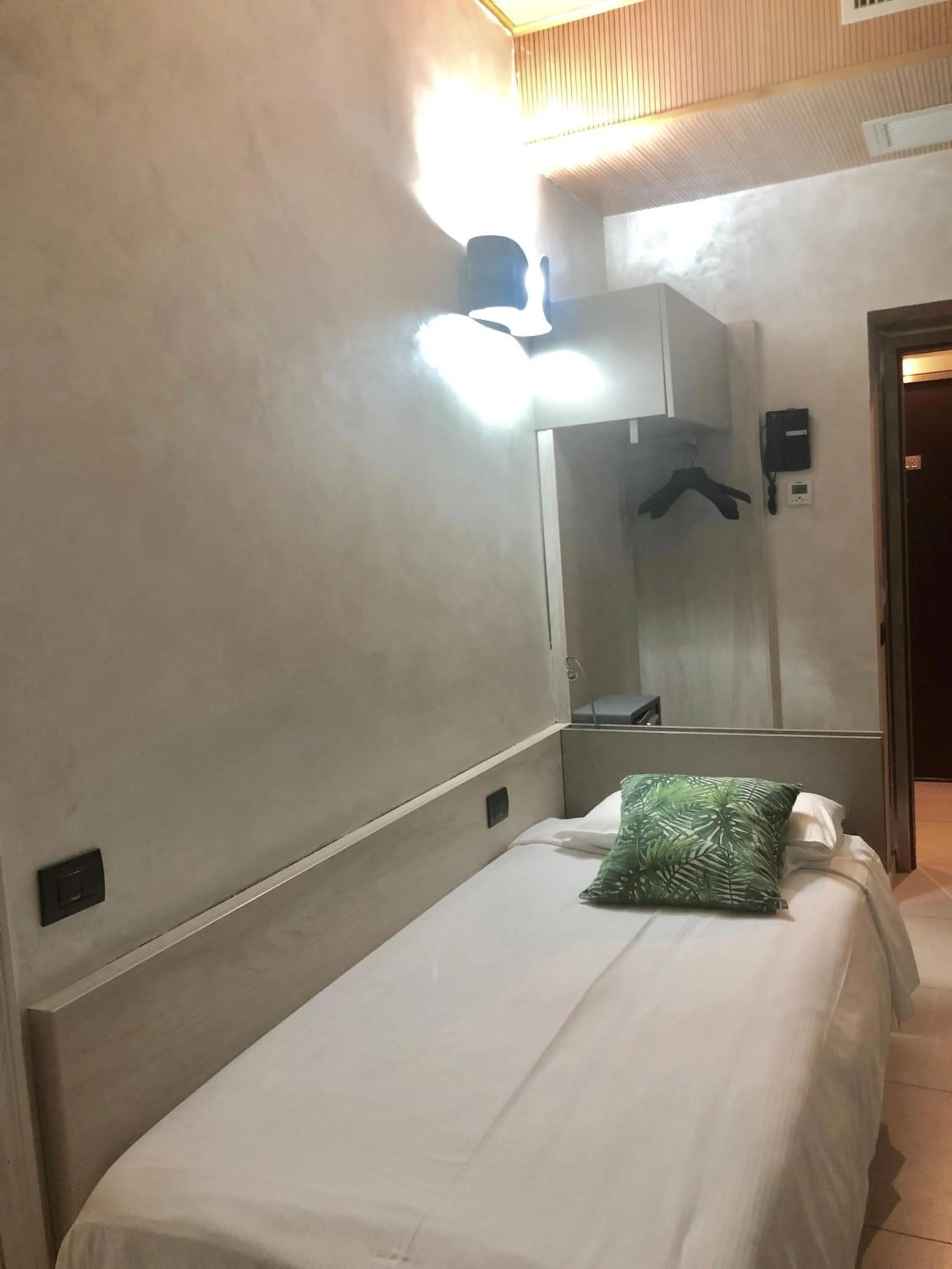 Bedroom, Bed in Hotel Bolzano