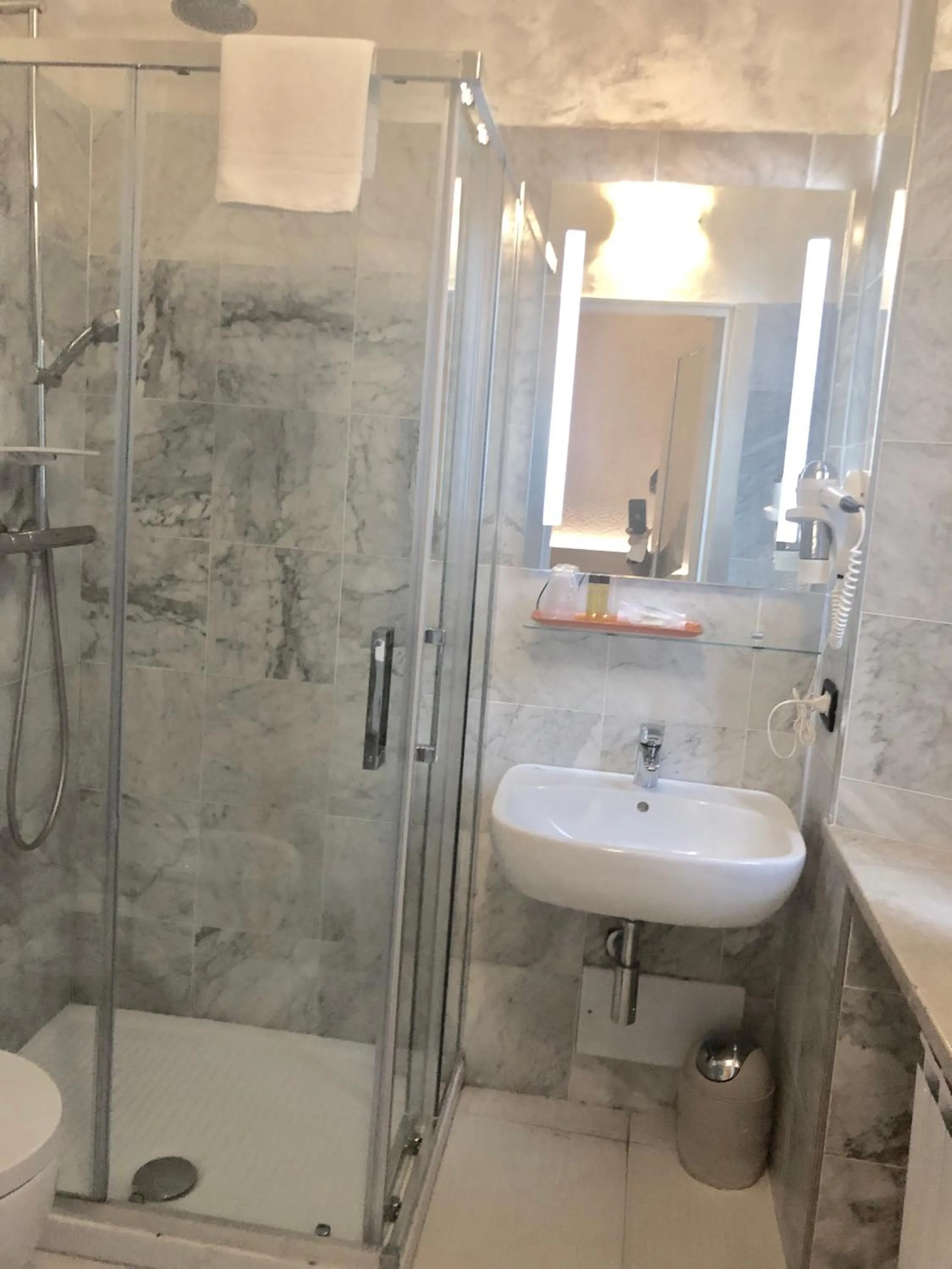 Bathroom in Hotel Bolzano