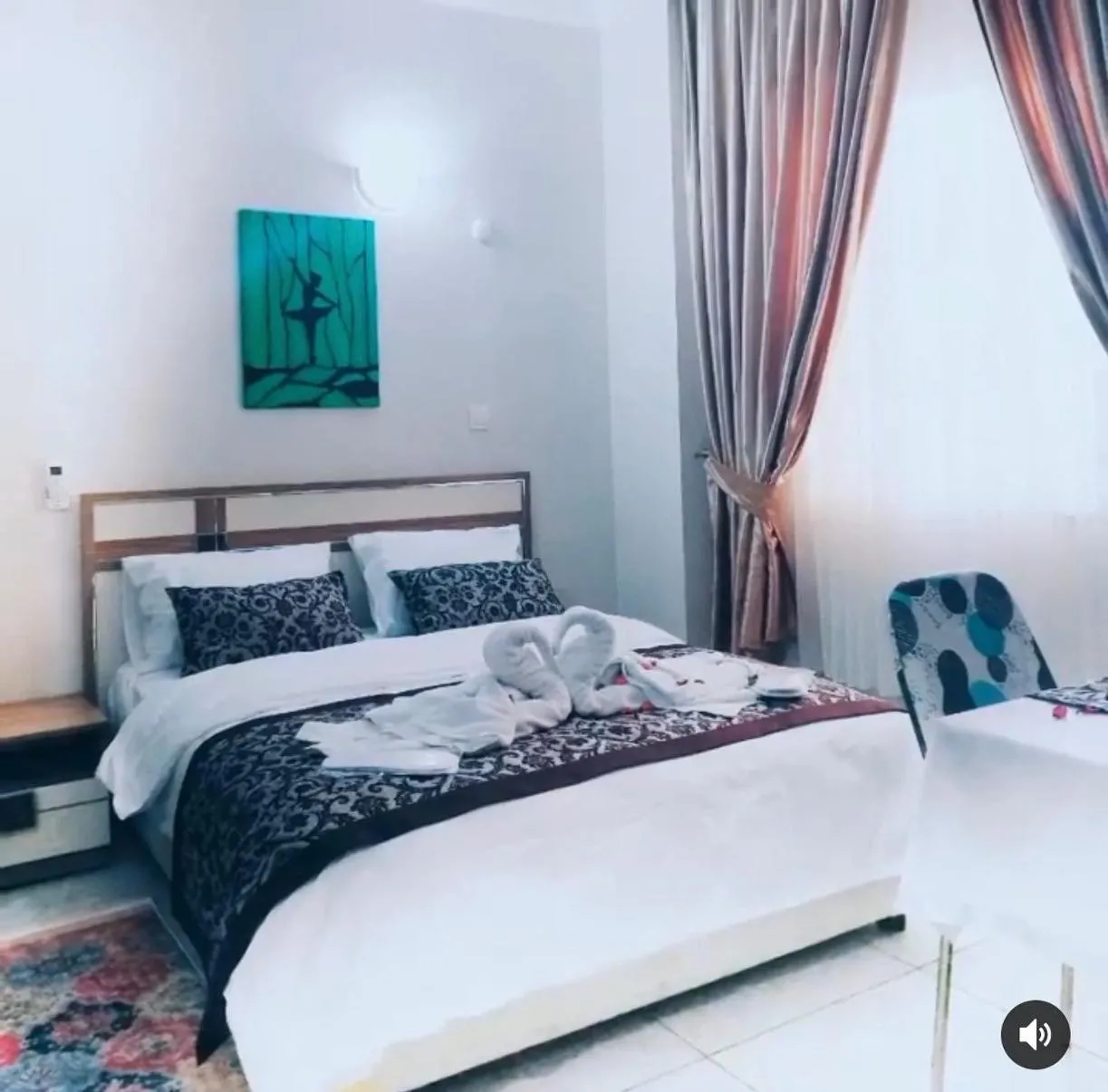 Bed in Yağız İndigo Blue