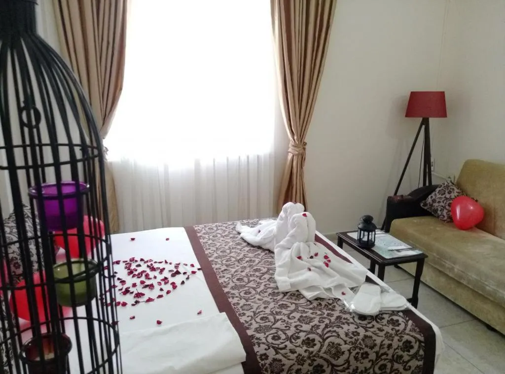 Bed in Yağız İndigo Blue