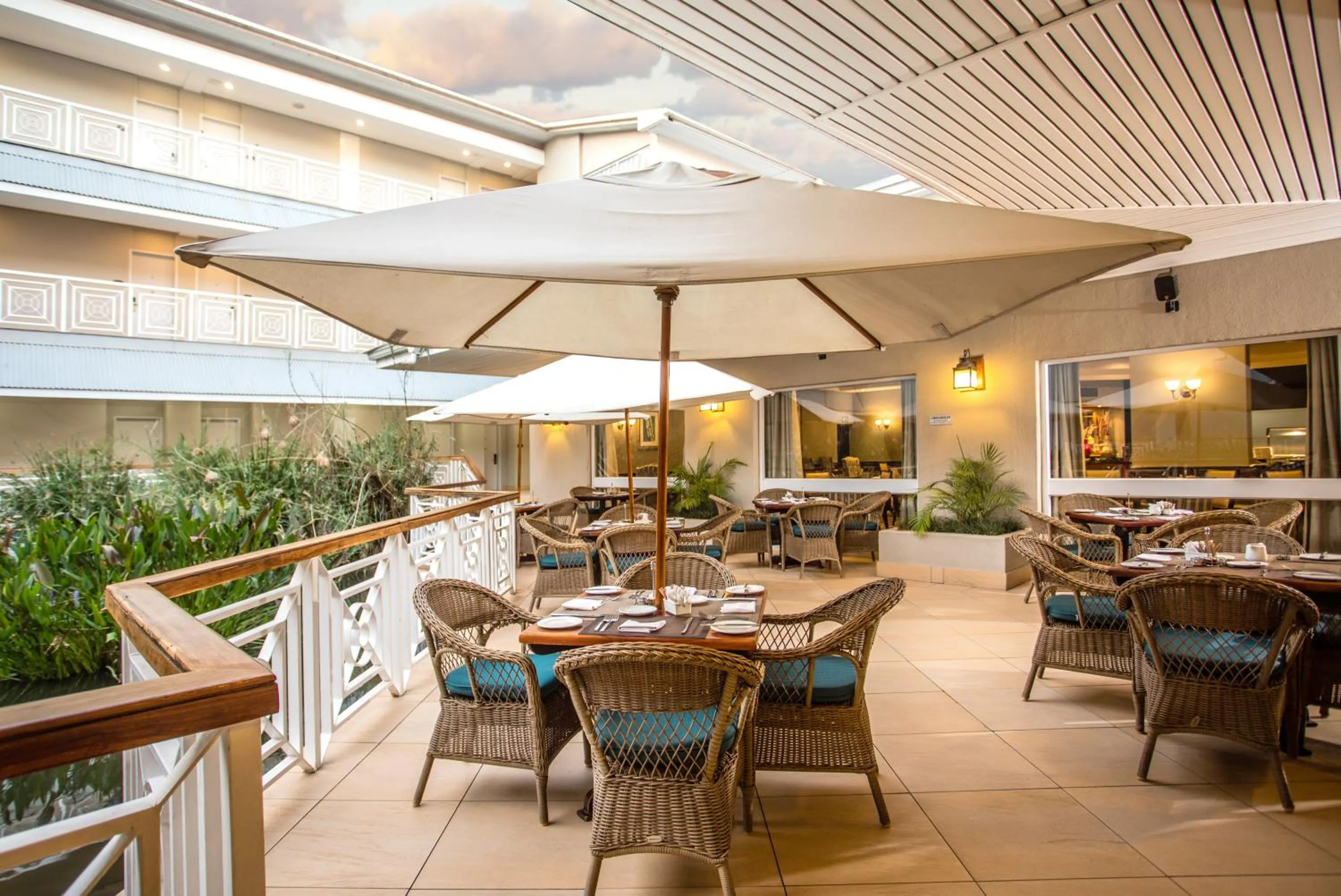 Restaurant/places to eat in Southern Sun Ridgeway Lusaka