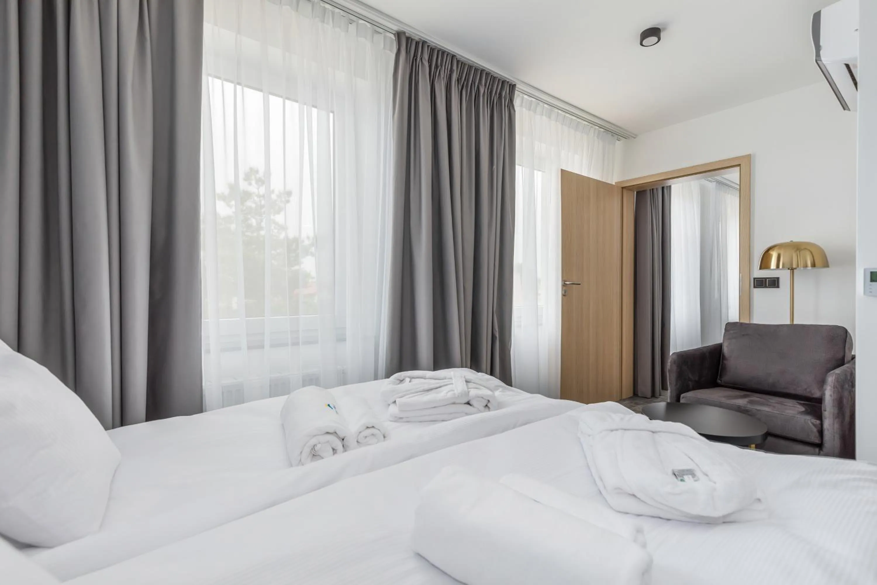 Photo of the whole room, Bed in Interferie Dąbki SU Argentyt