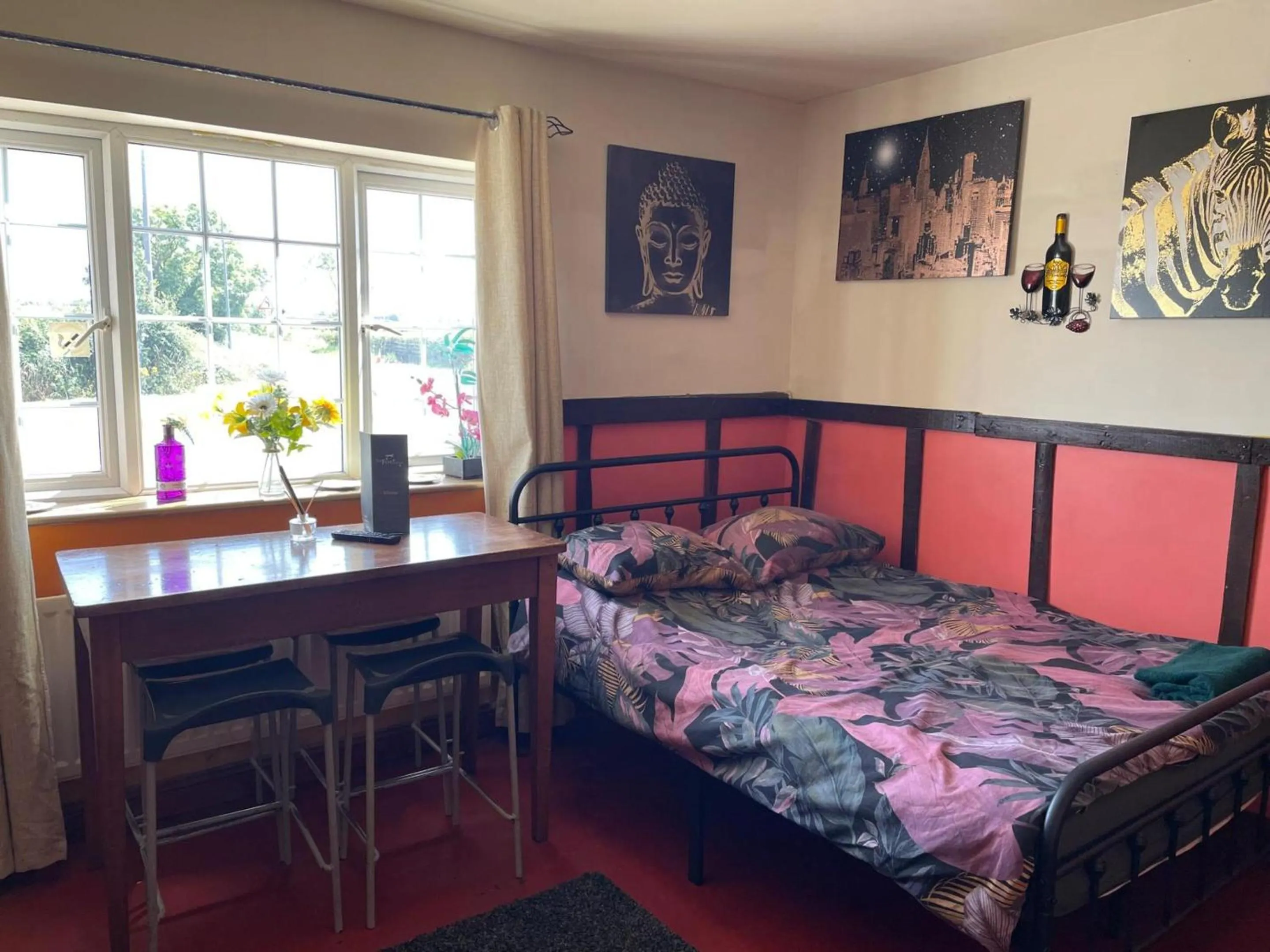 Bedroom in OYO Yarm Cottages