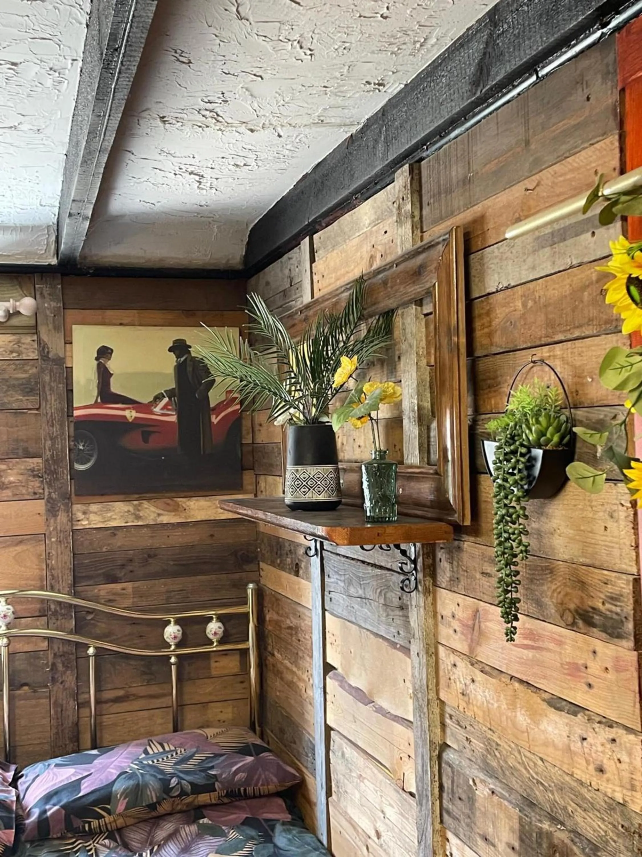 Bedroom in OYO Yarm Cottages