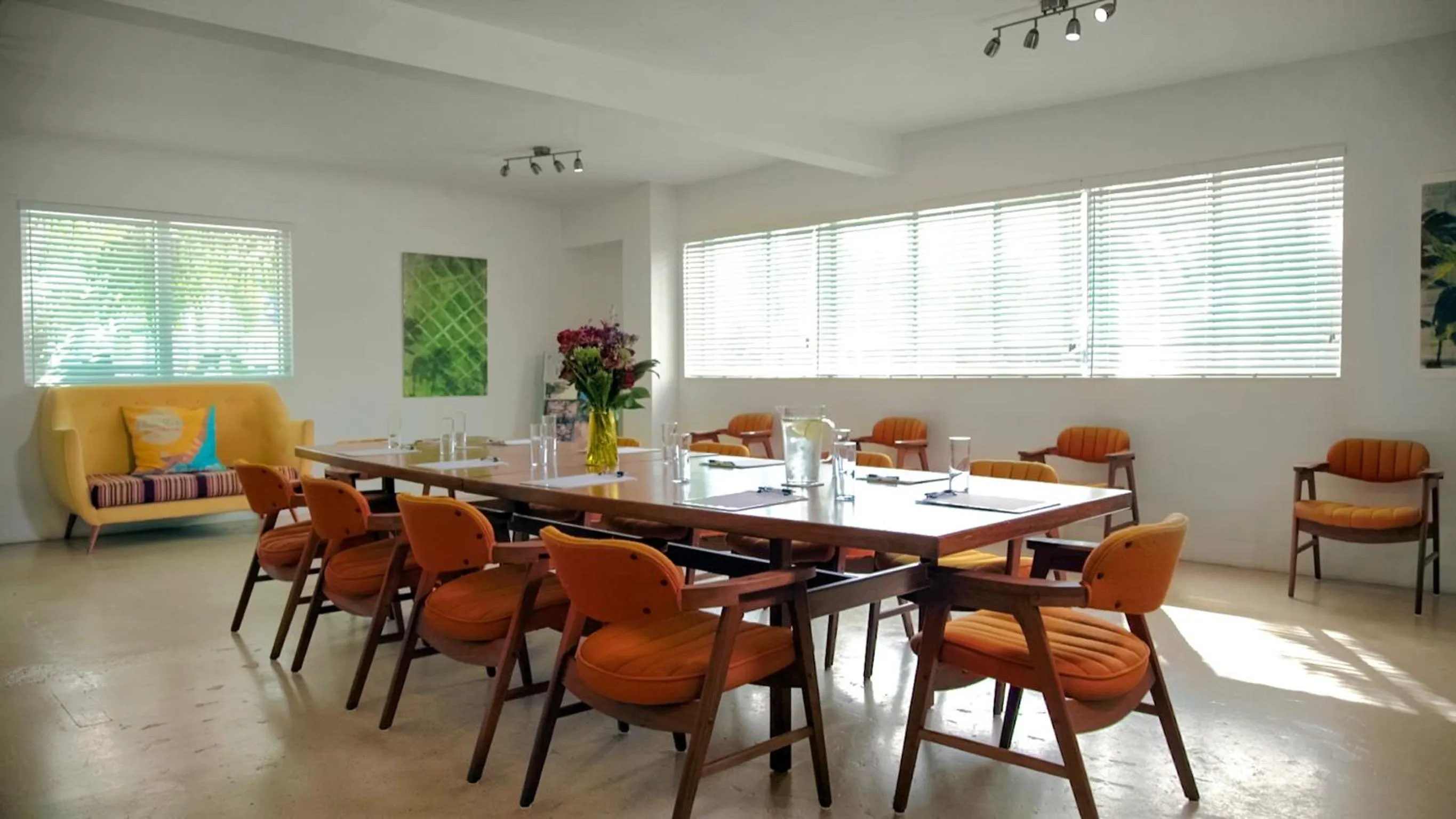 Business facilities in The Vagabond Hotel Miami