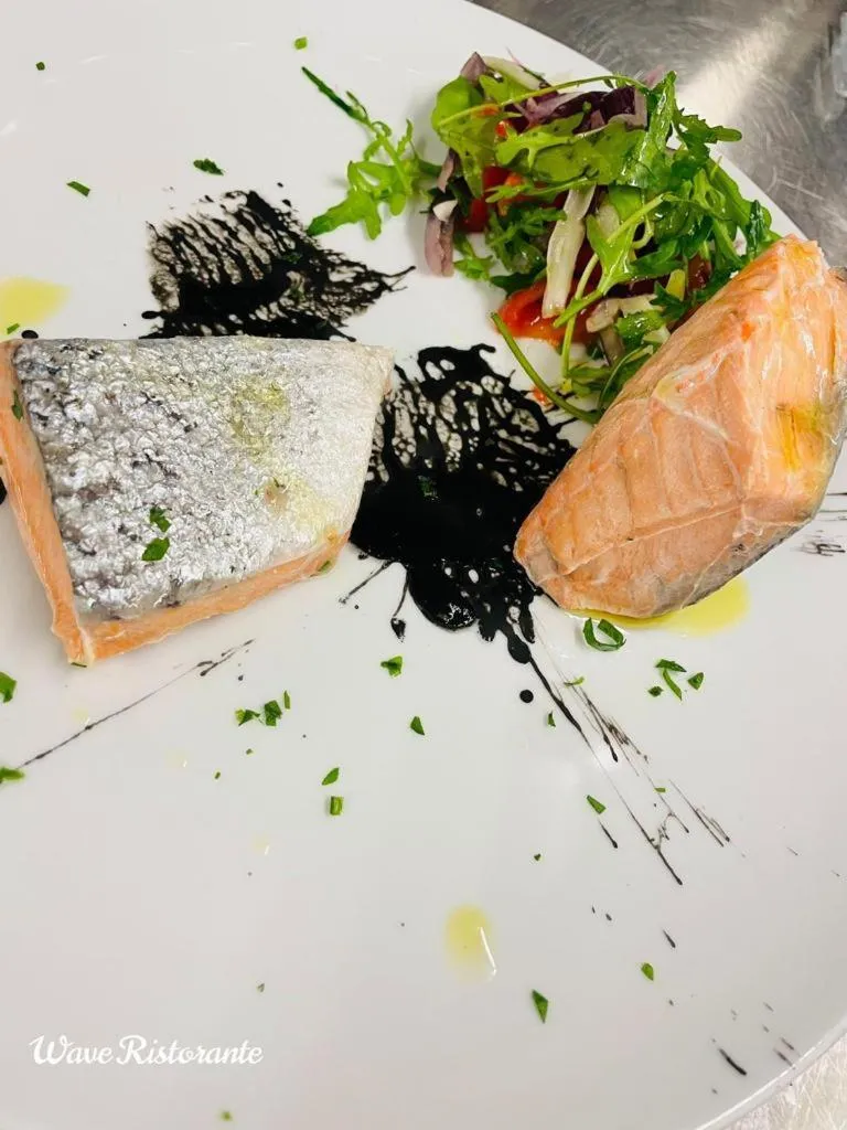 Restaurant/places to eat in Hotel Dream