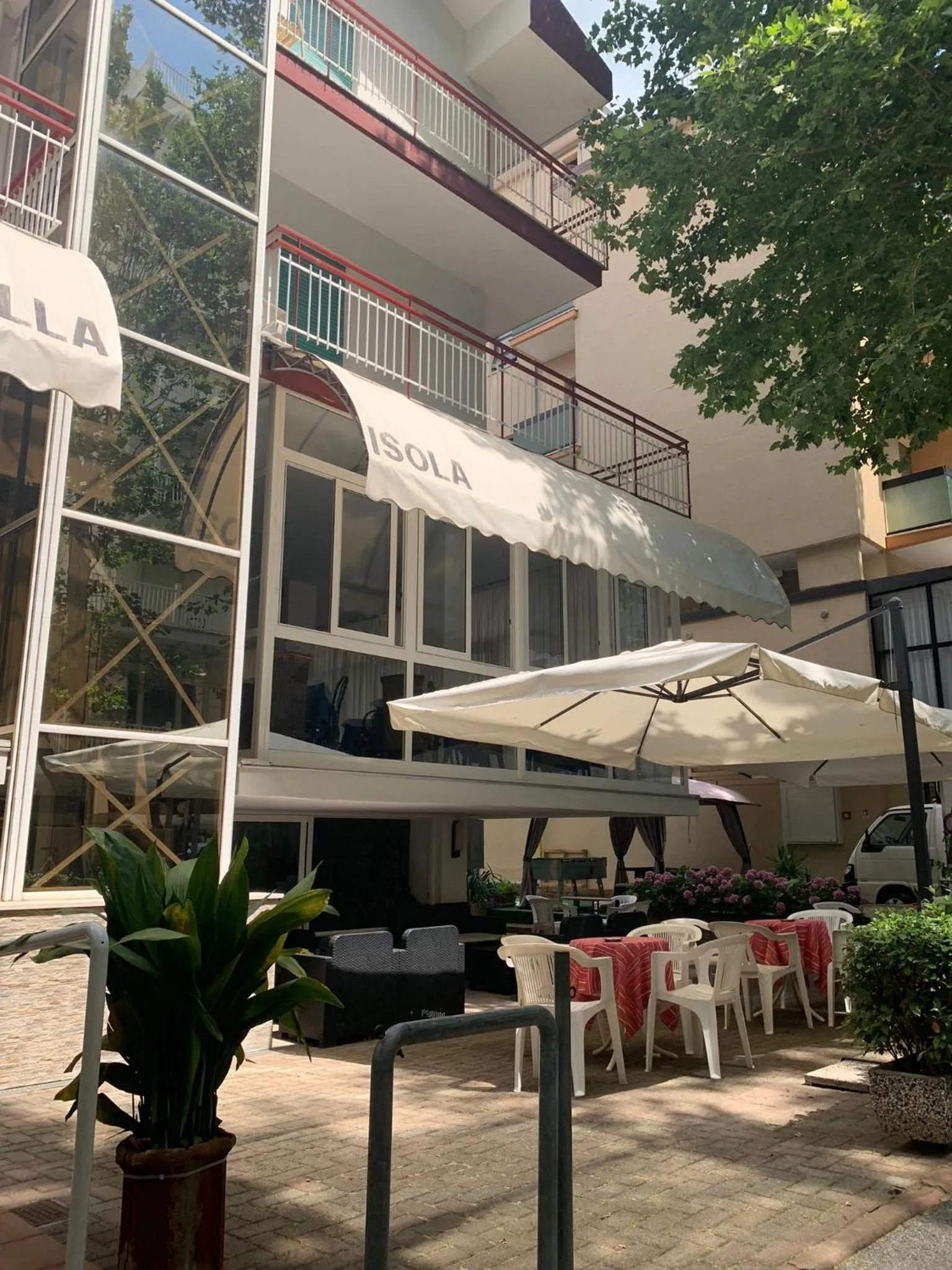 Property building in Hotel Villa Isola