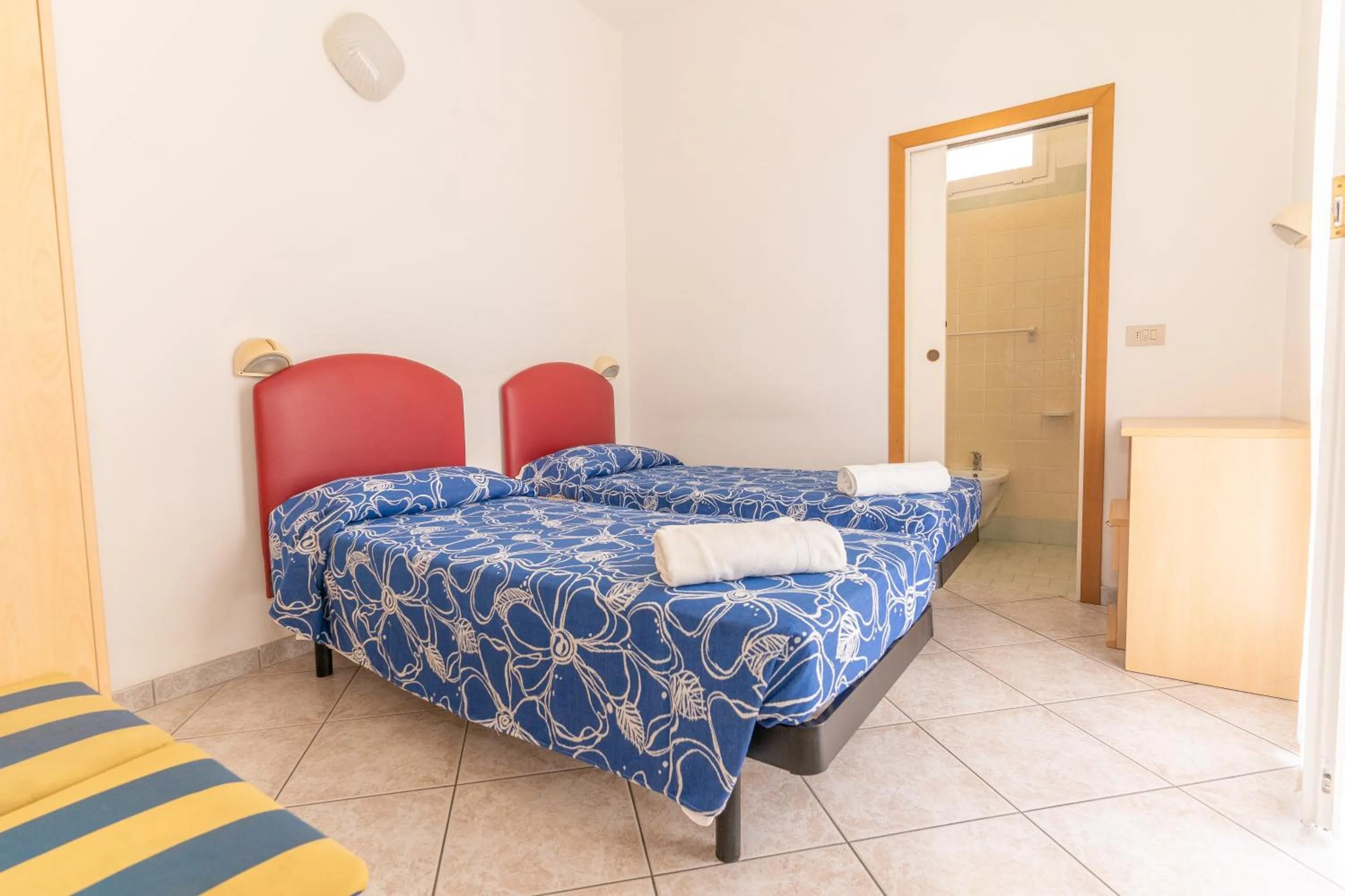 Bedroom, Bed in Hotel Villa Isola