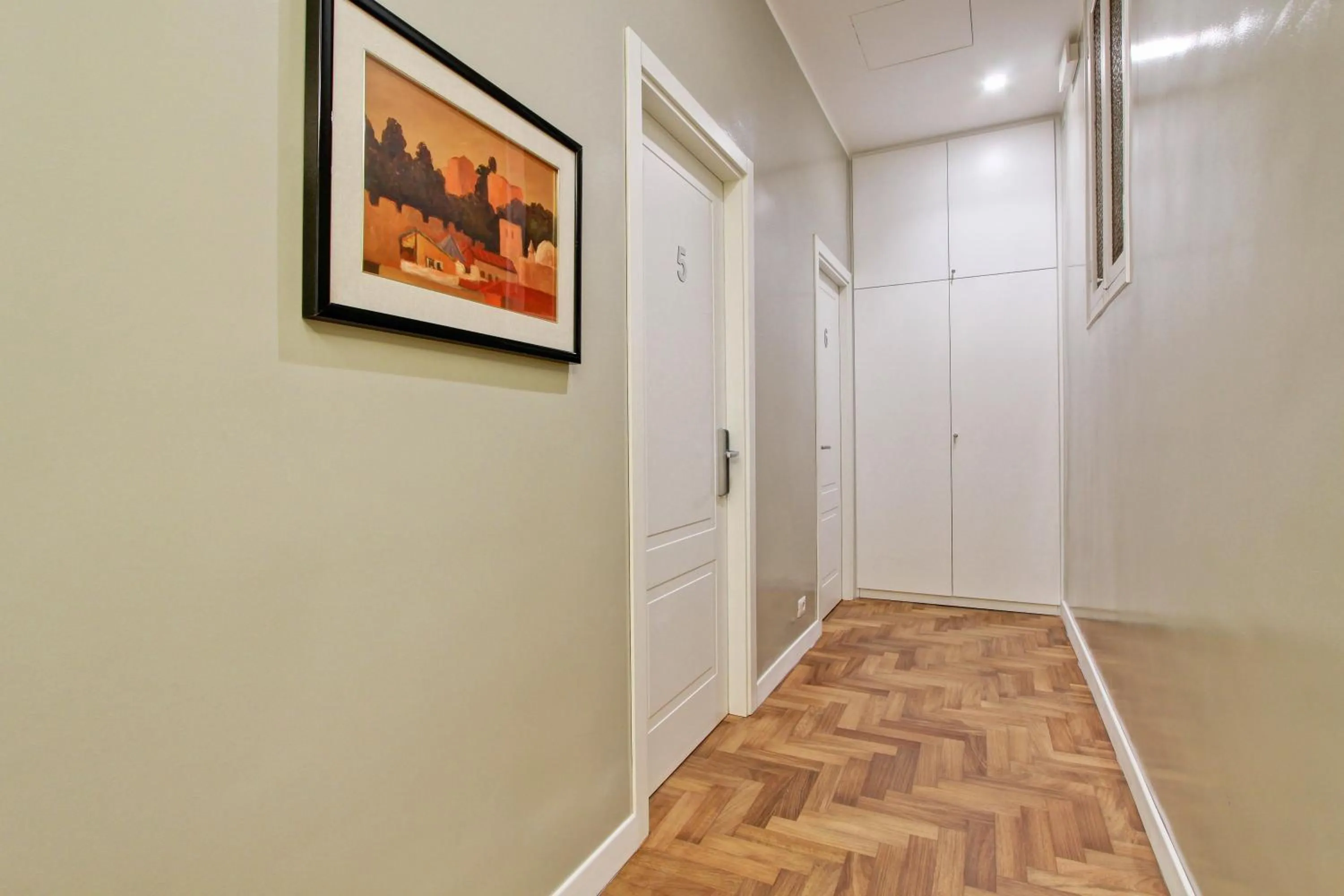 Decorative detail in The river corner