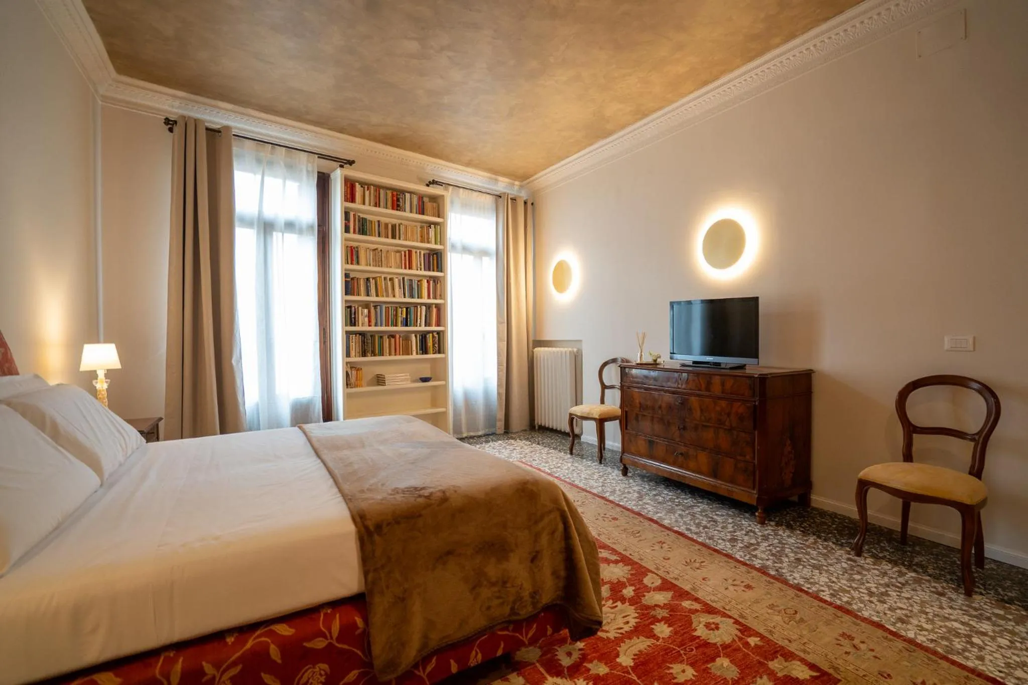 Photo of the whole room, Bed in Ca' Turelli Dimora Storica