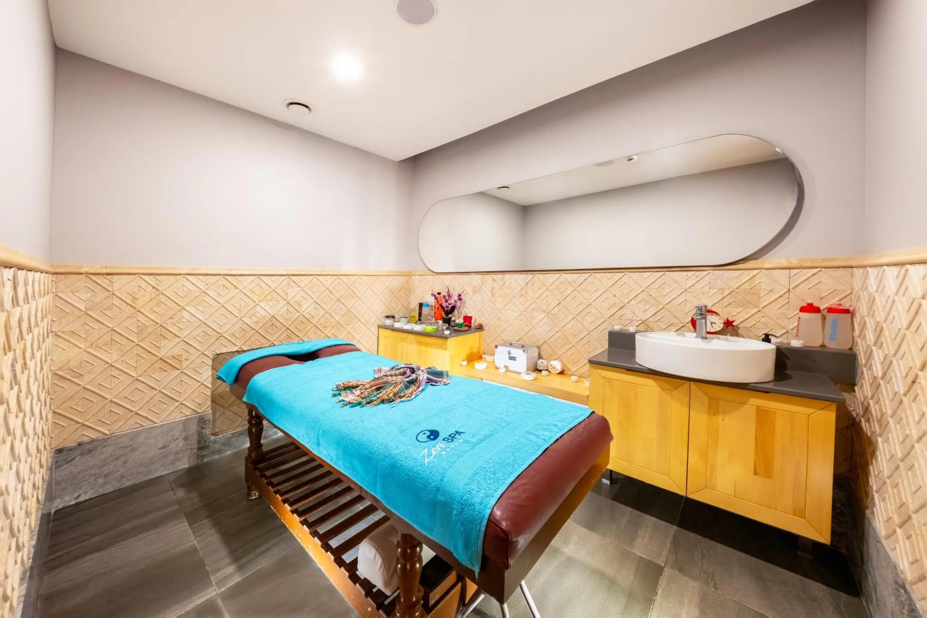 Massage in Riviera Zen Hotel Adult Only