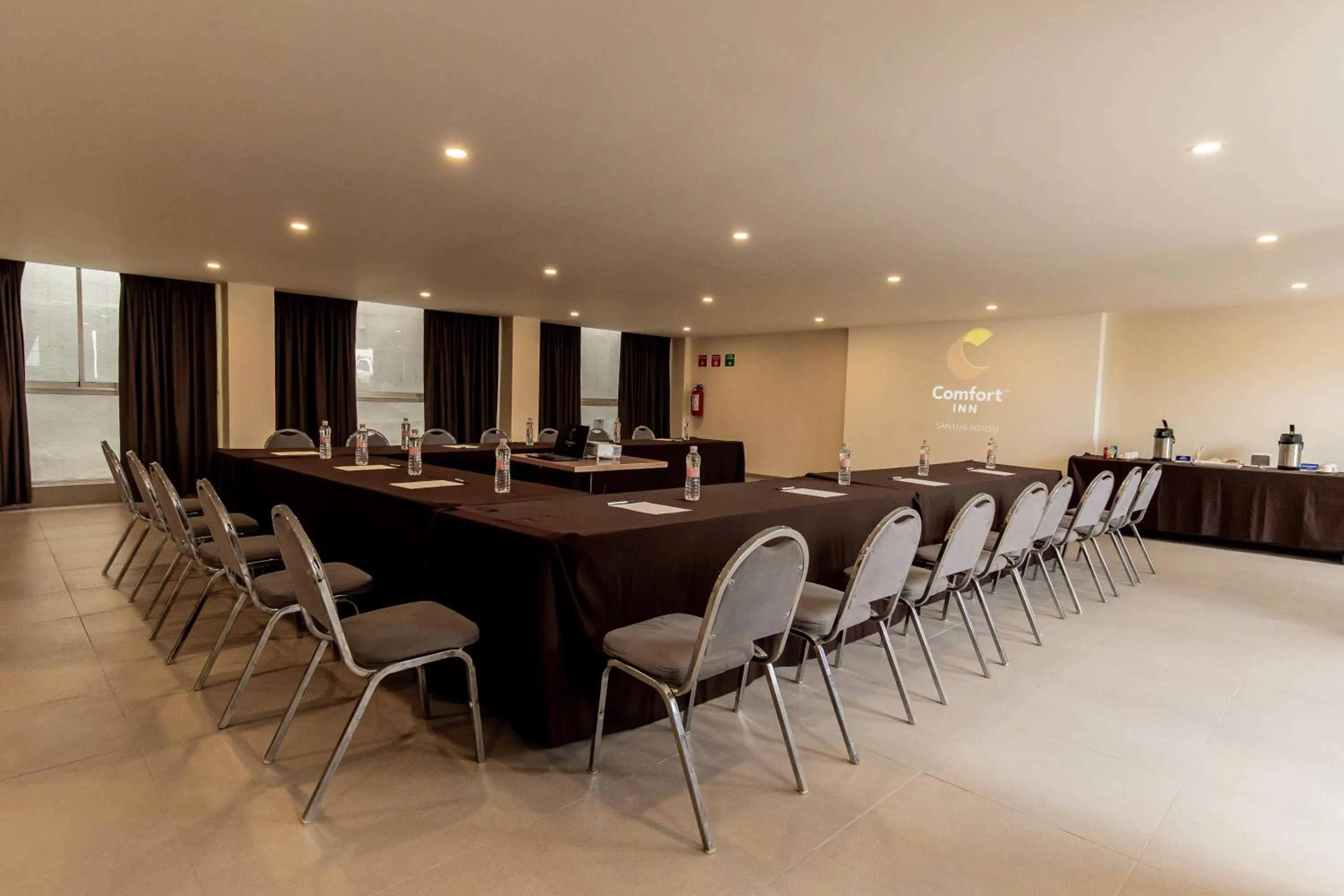 Meeting/conference room in Comfort Inn San Luis Potosi