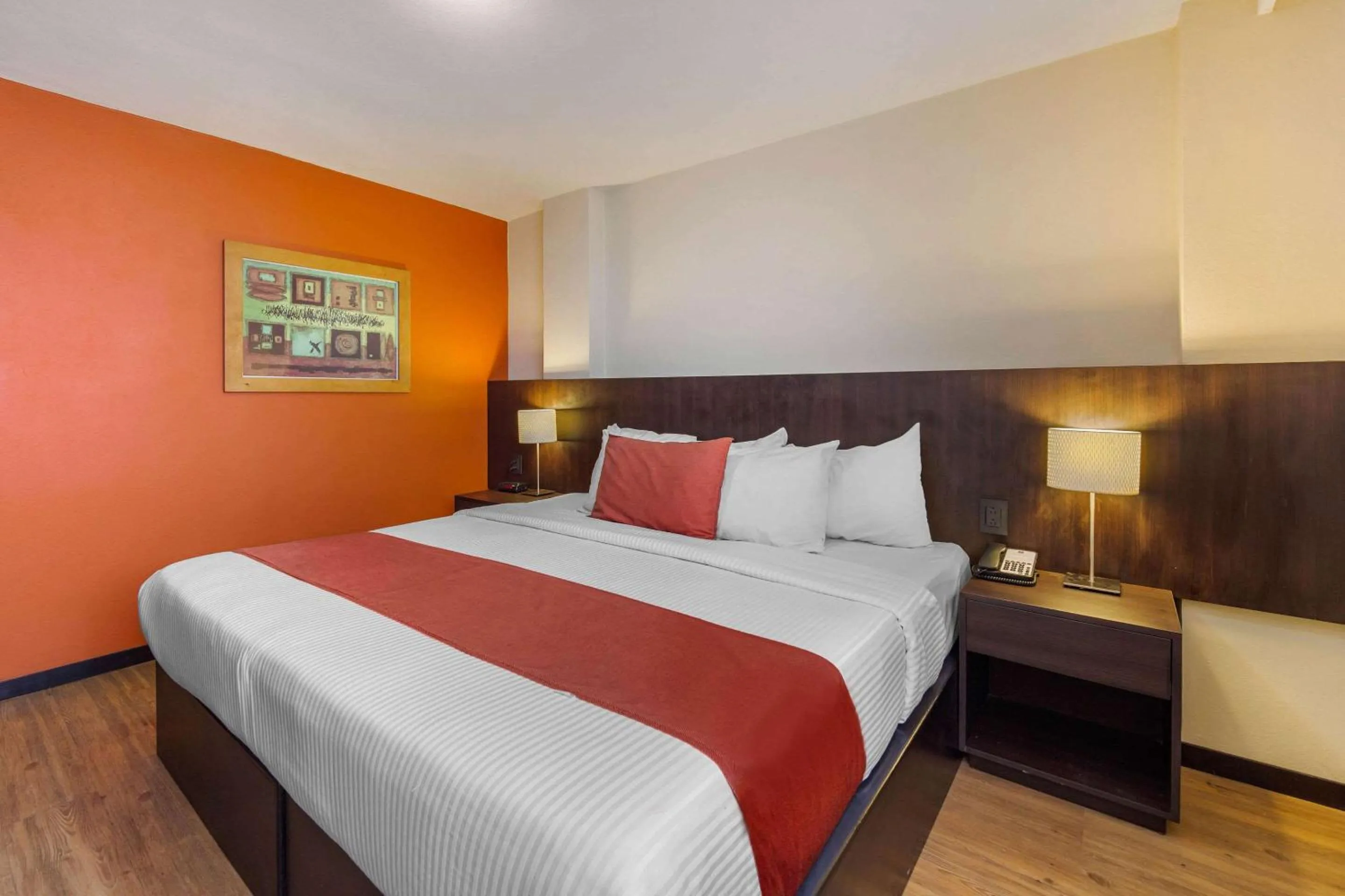 Bedroom, Bed in Comfort Inn San Luis Potosi