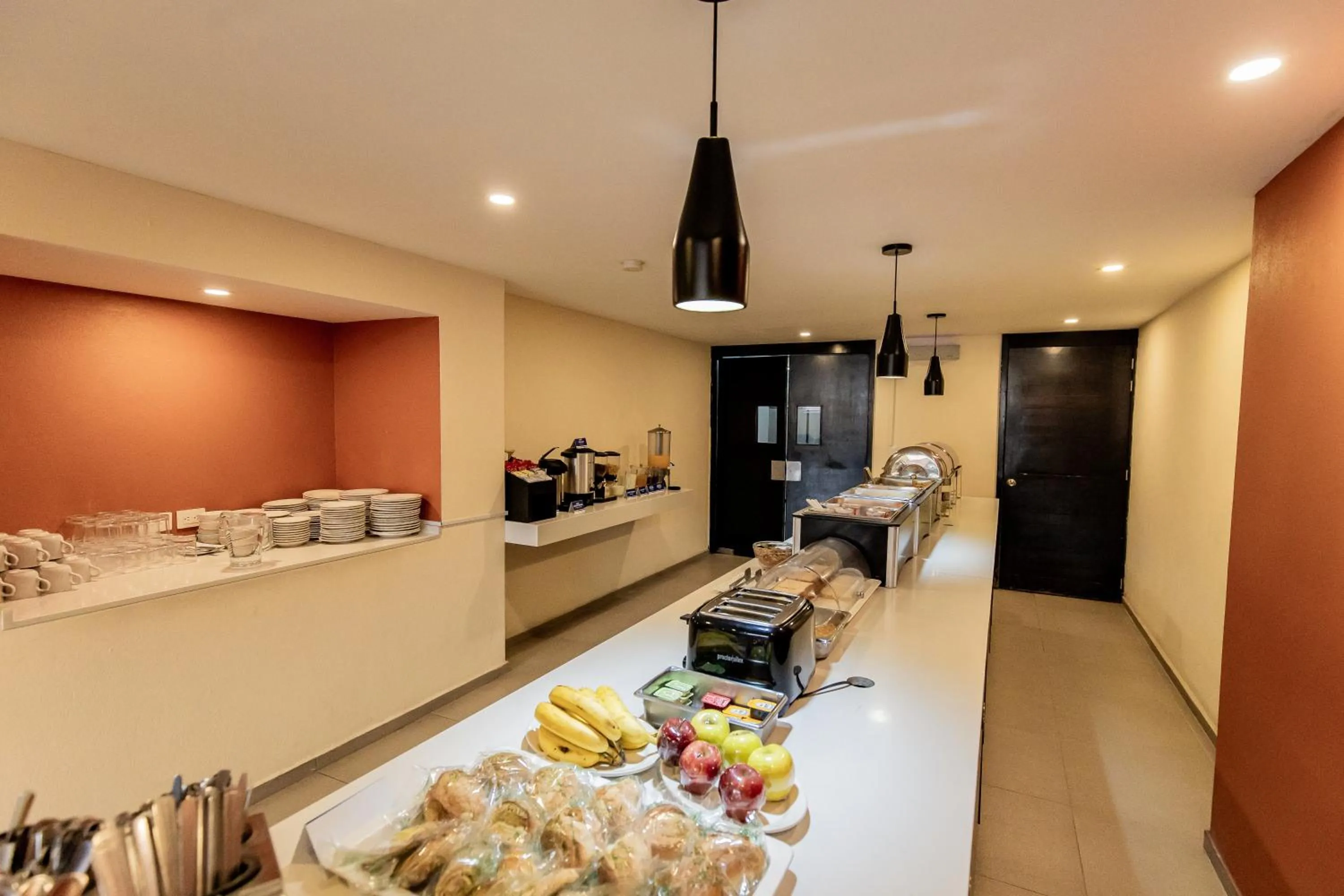 Restaurant/places to eat in Comfort Inn San Luis Potosi